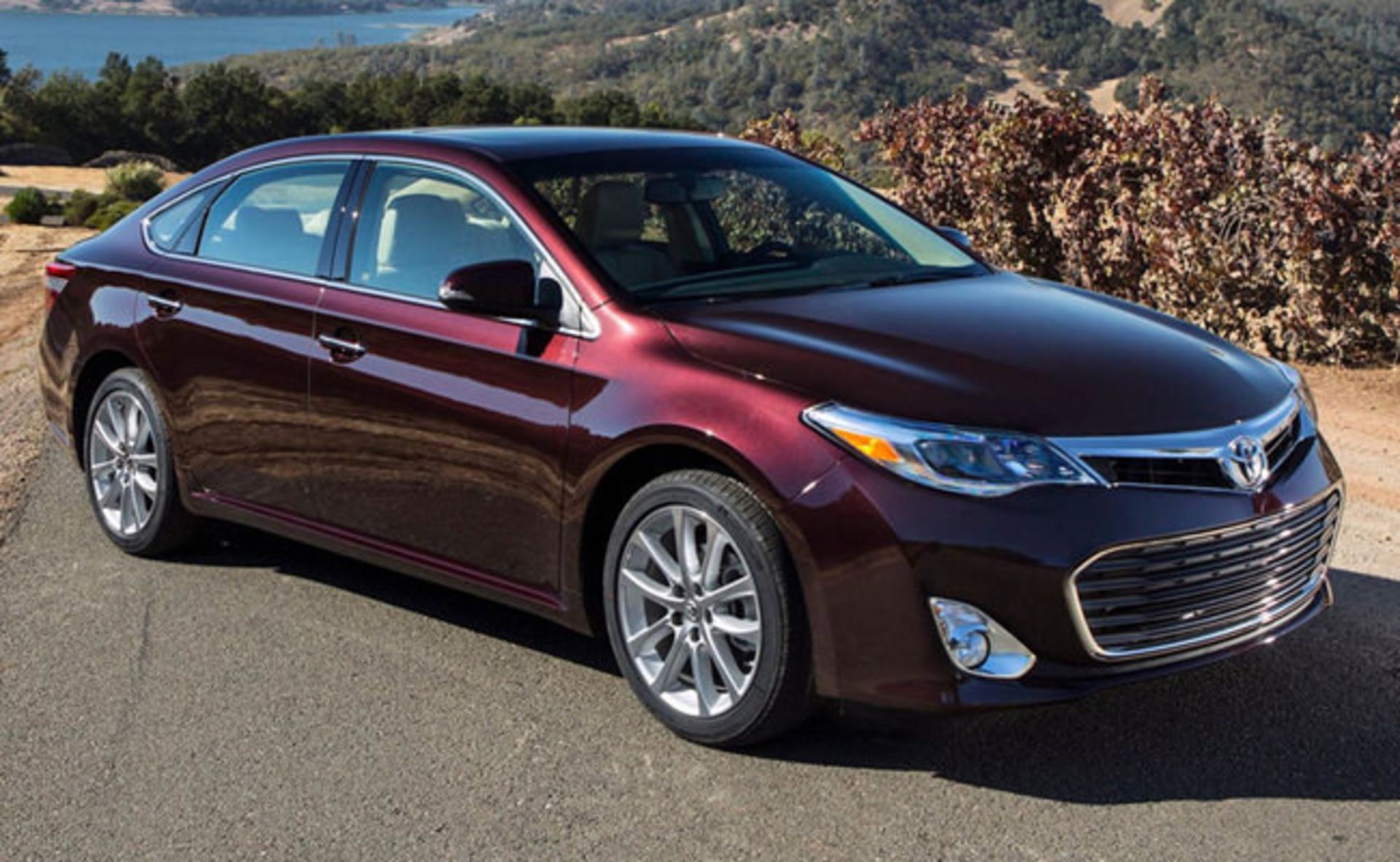 تویوتا آوالون