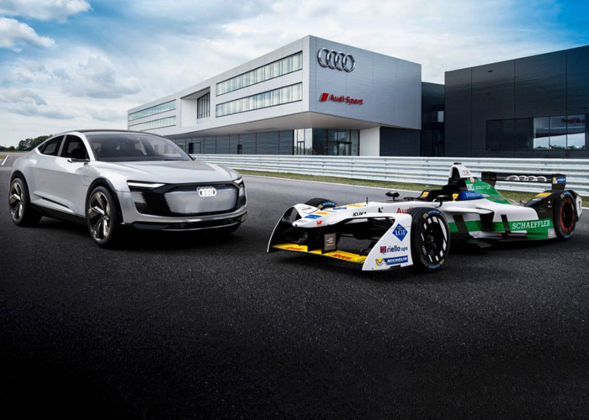 آئودی e-tron FE04