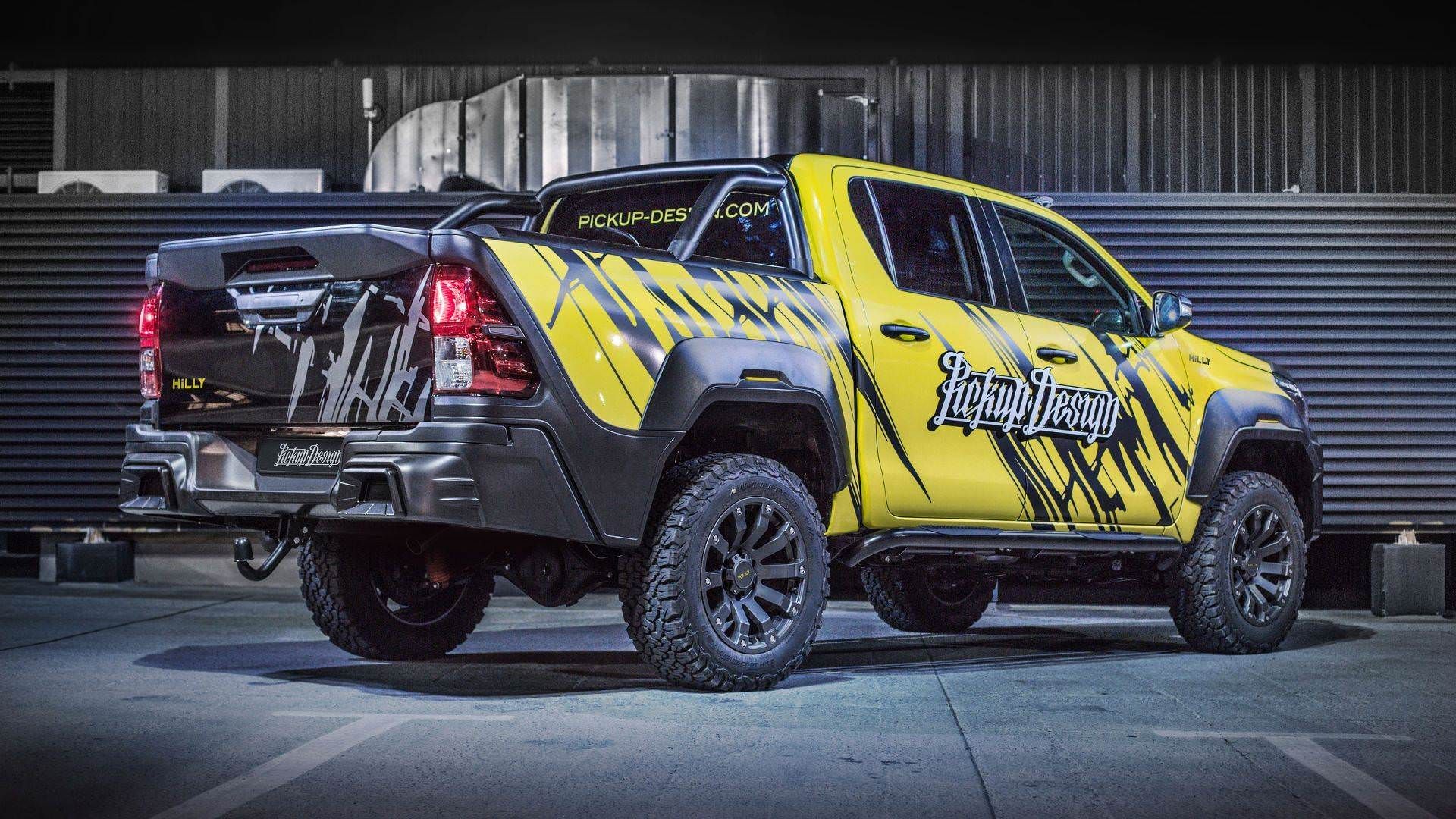 تویوتا هایلوکس