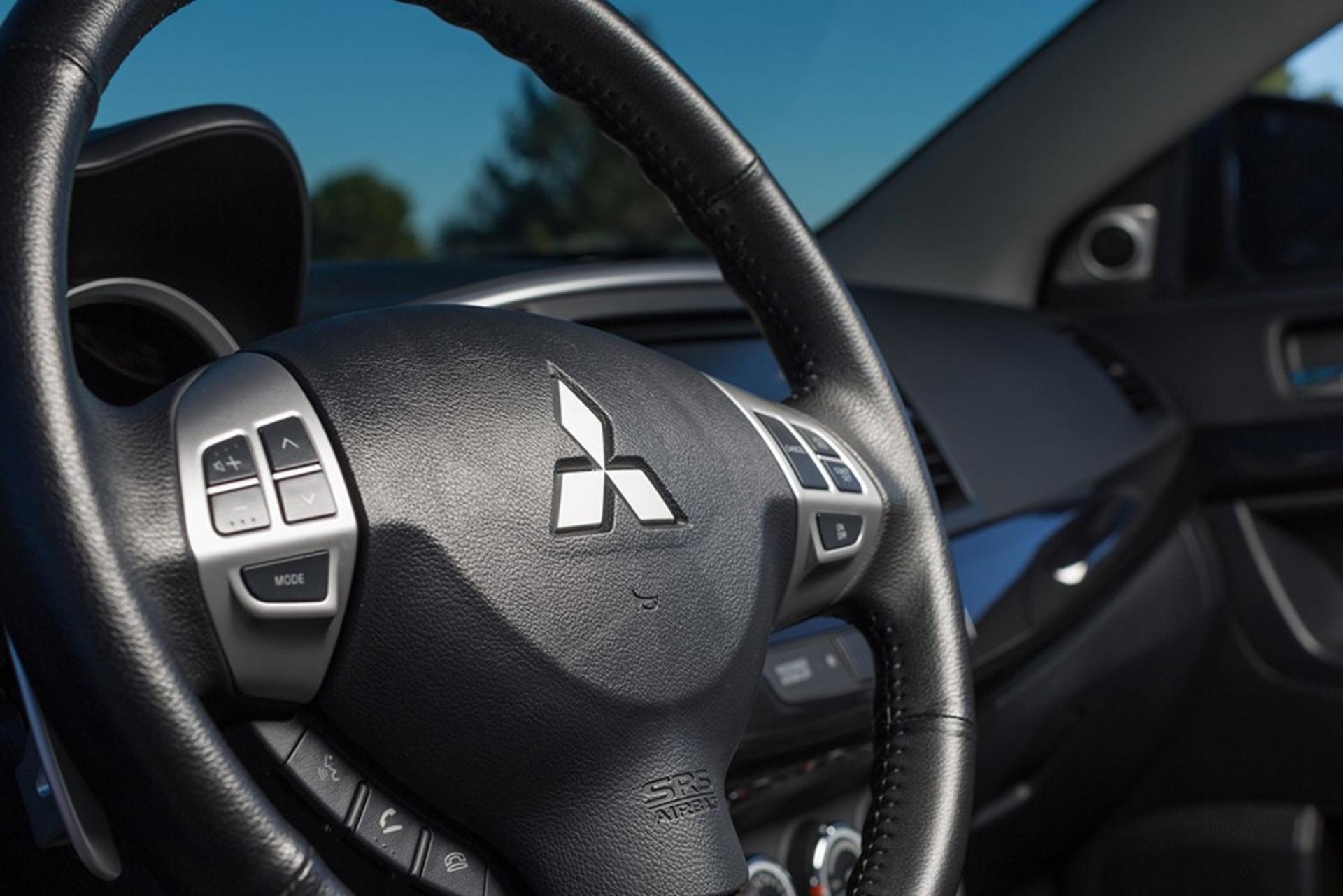 mitsubishi lancer