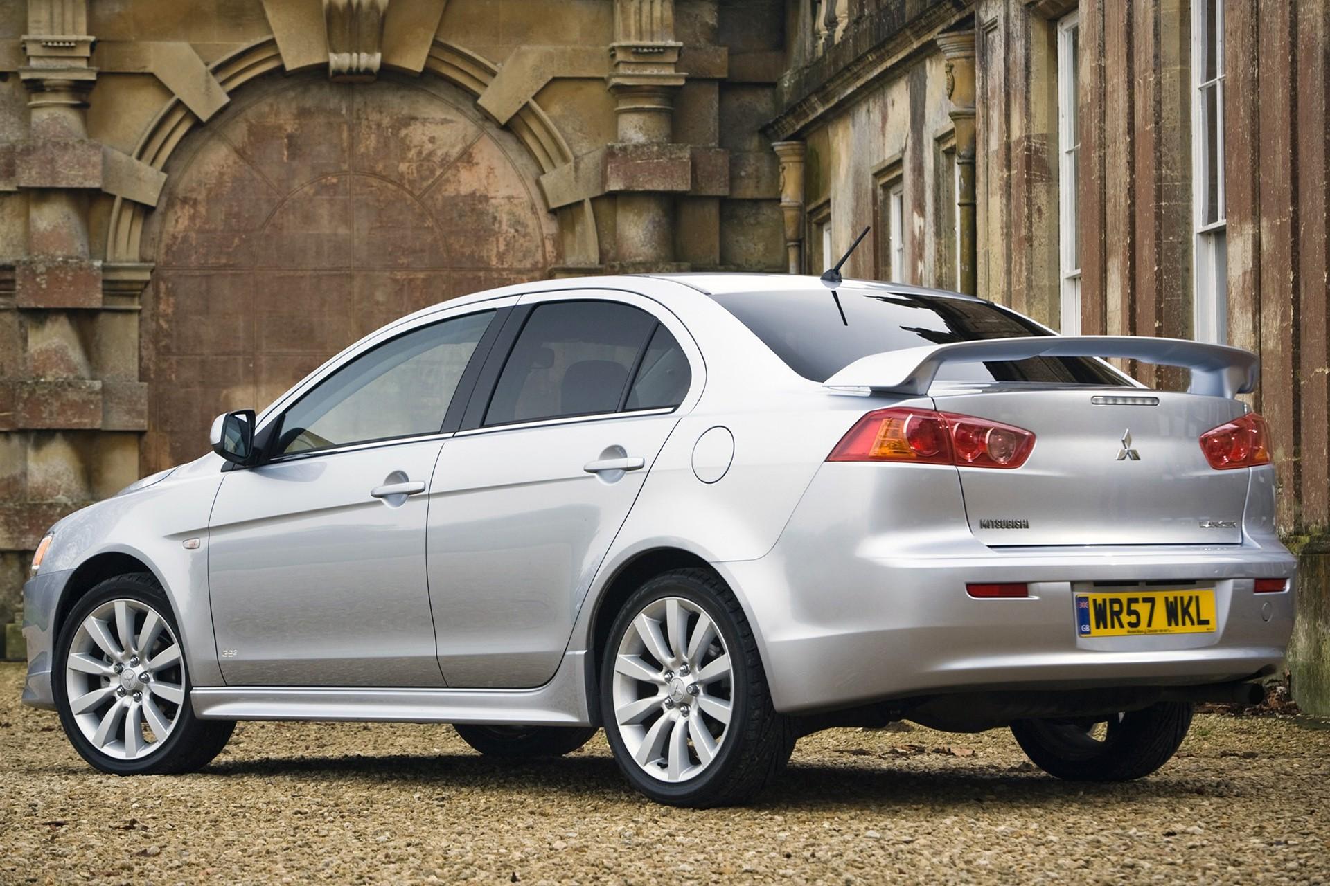 mitsubishi lancer