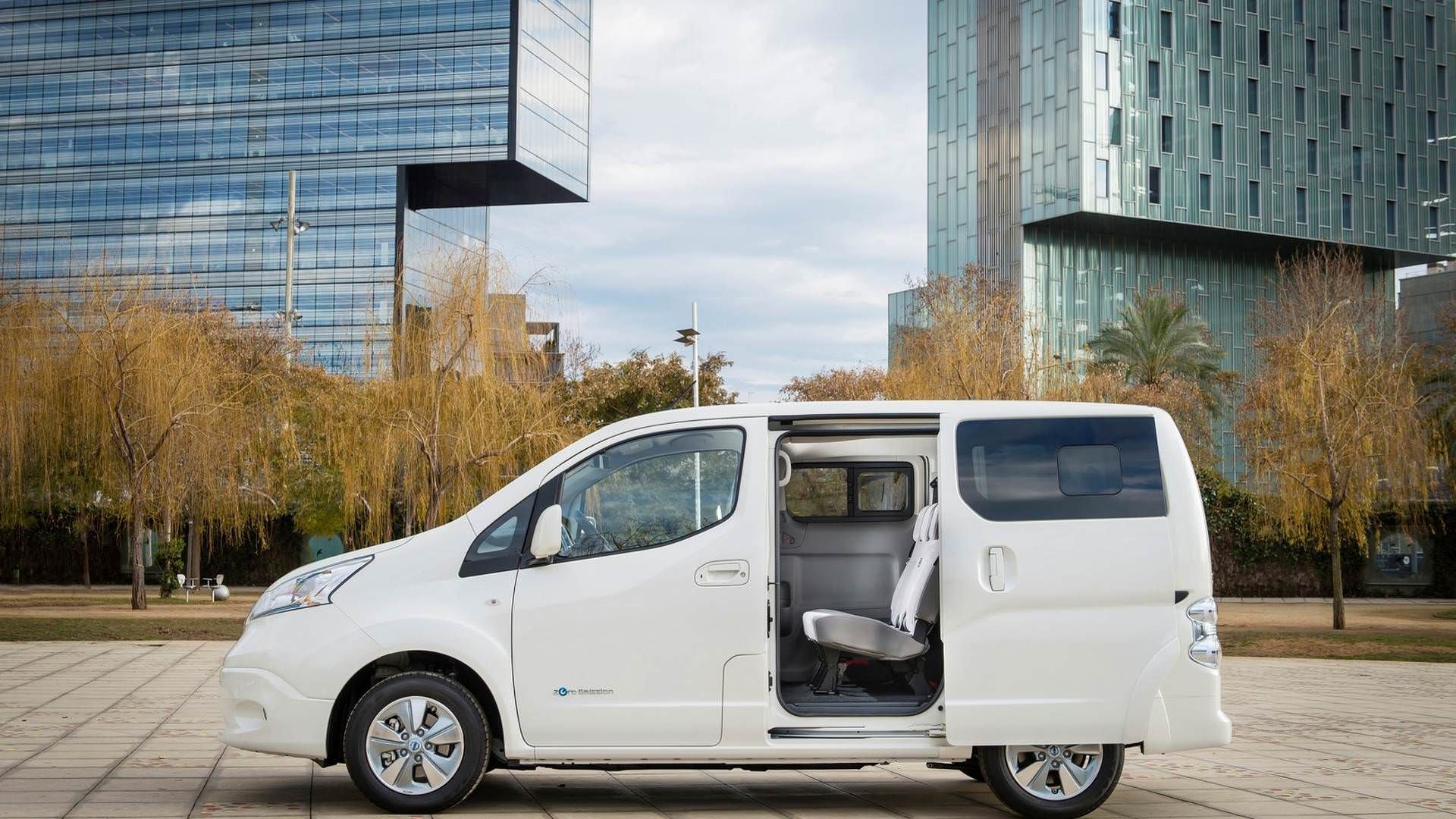 نیسان E-NV200