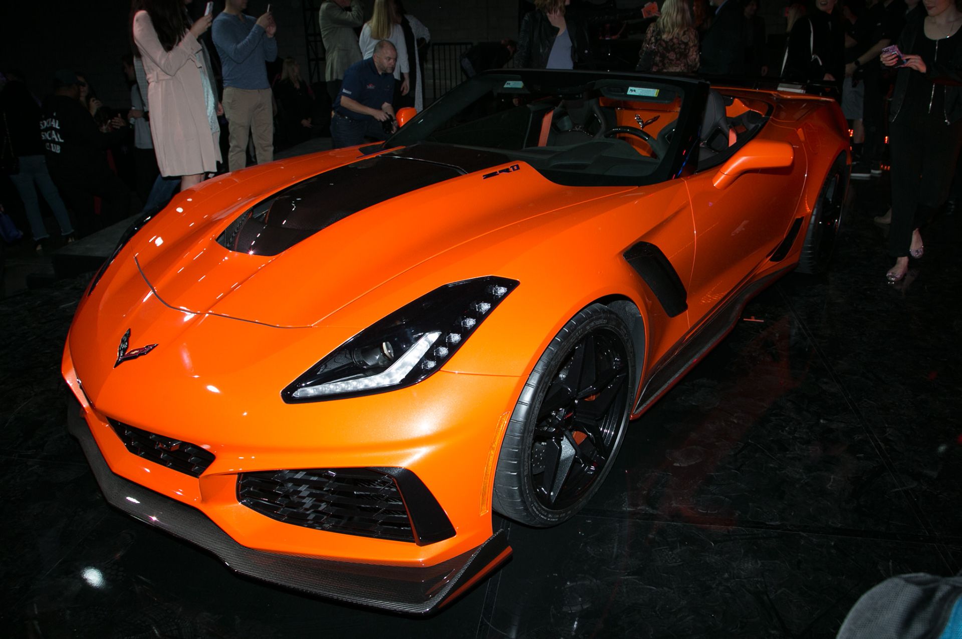 شورولت کوروت ZR1 روباز /  2018 Chevrolet Corvette Convertible