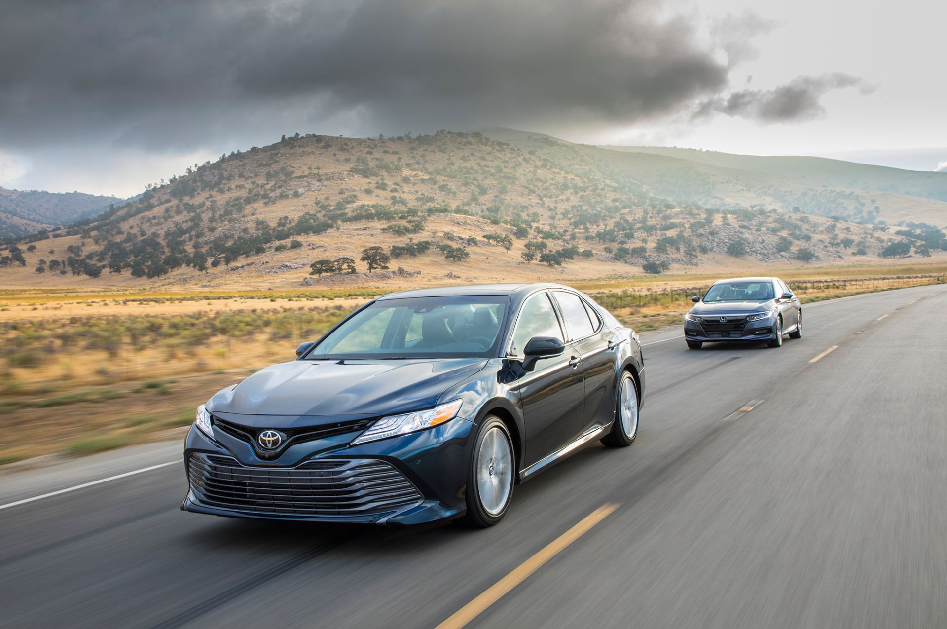 هوندا آکورد ۲۰۱۸ و تویوتا کمری ۲۰۱۸