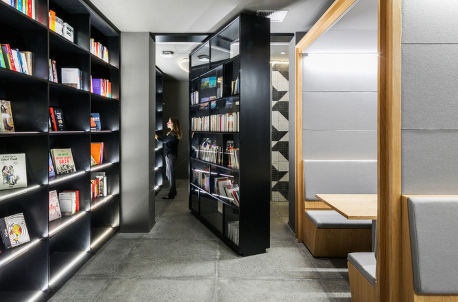 دفترکار لینکدین