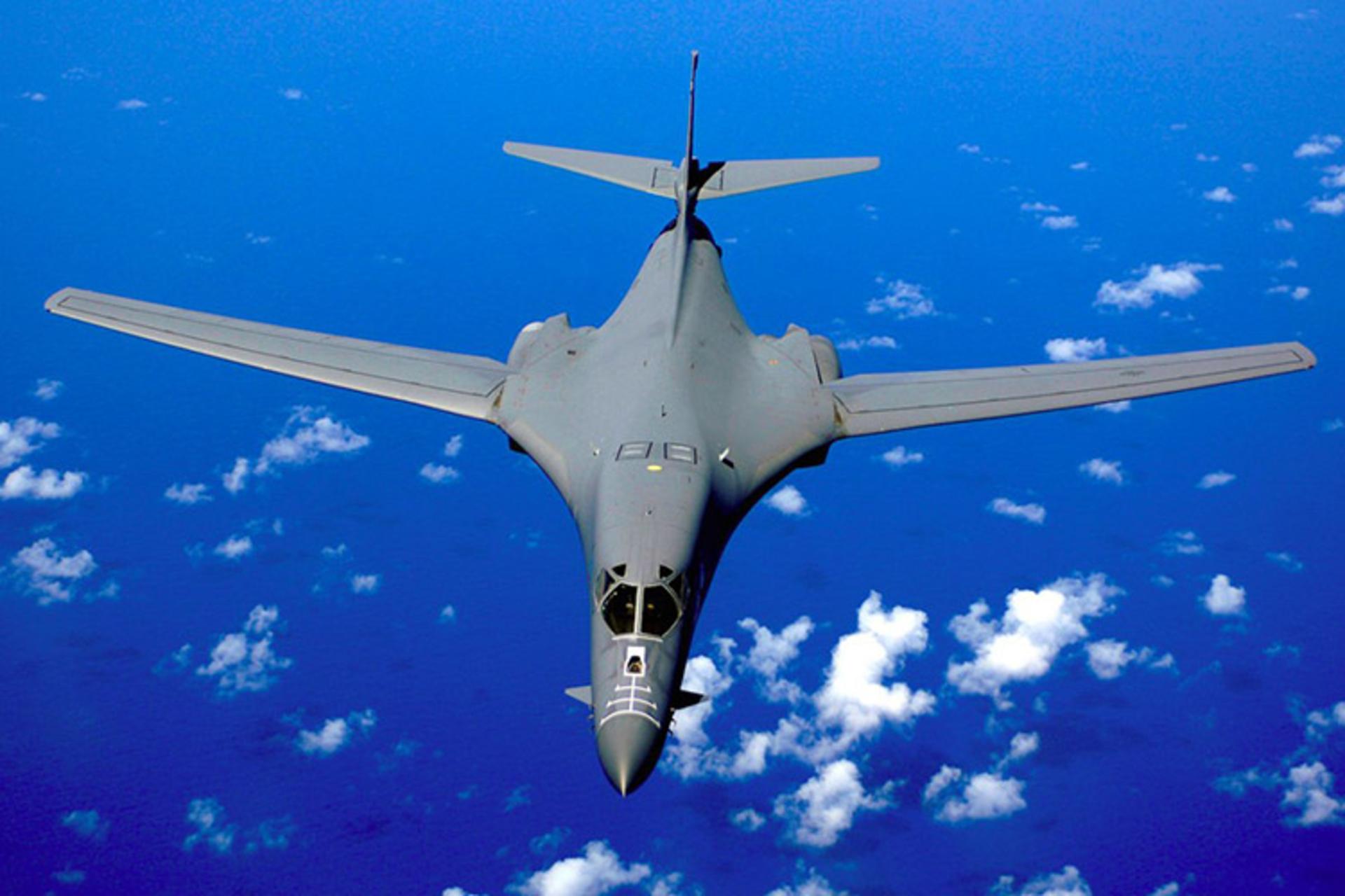 بمب‌افکن B-1B Lancer