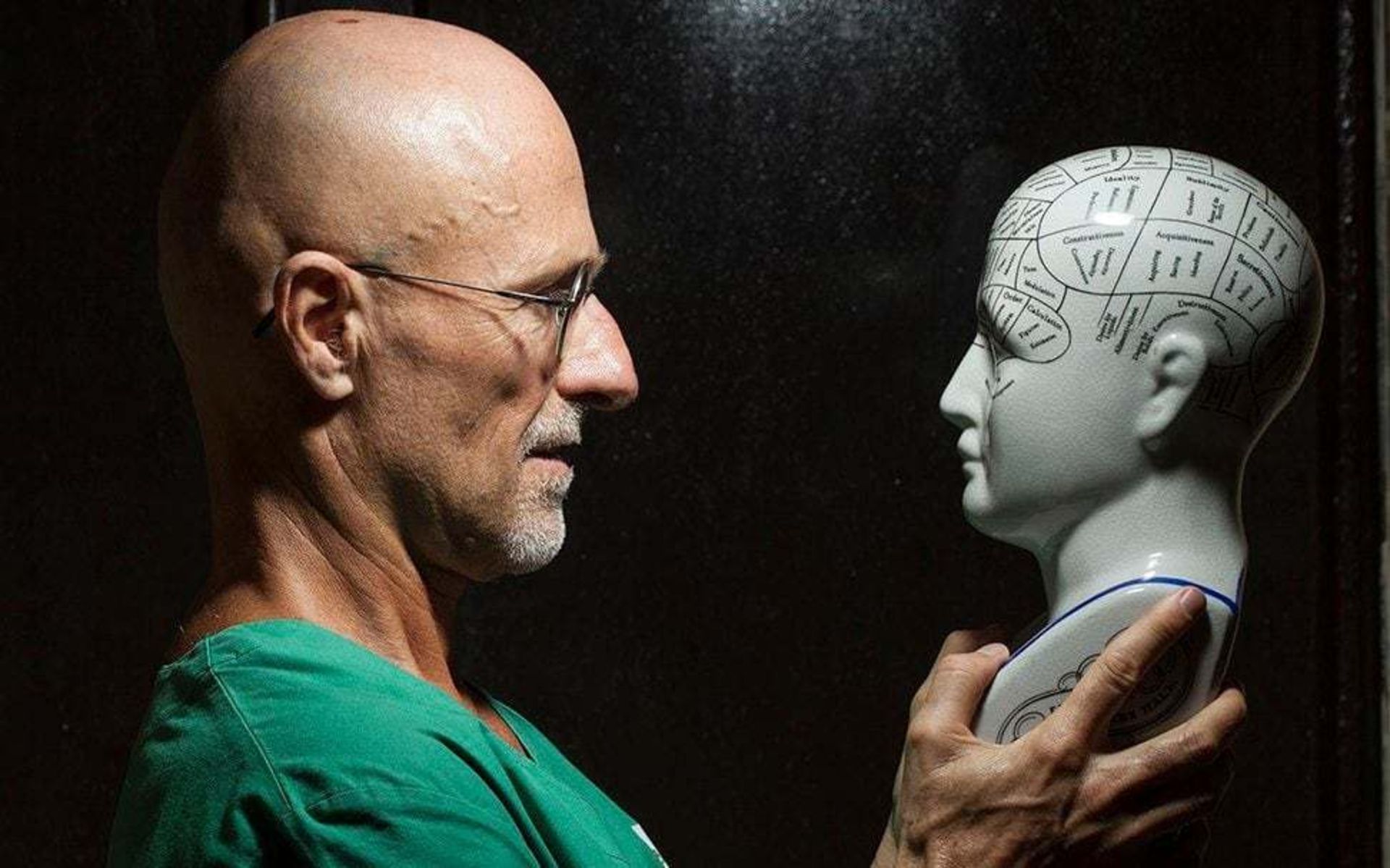  پیوند سر /  head transplant
