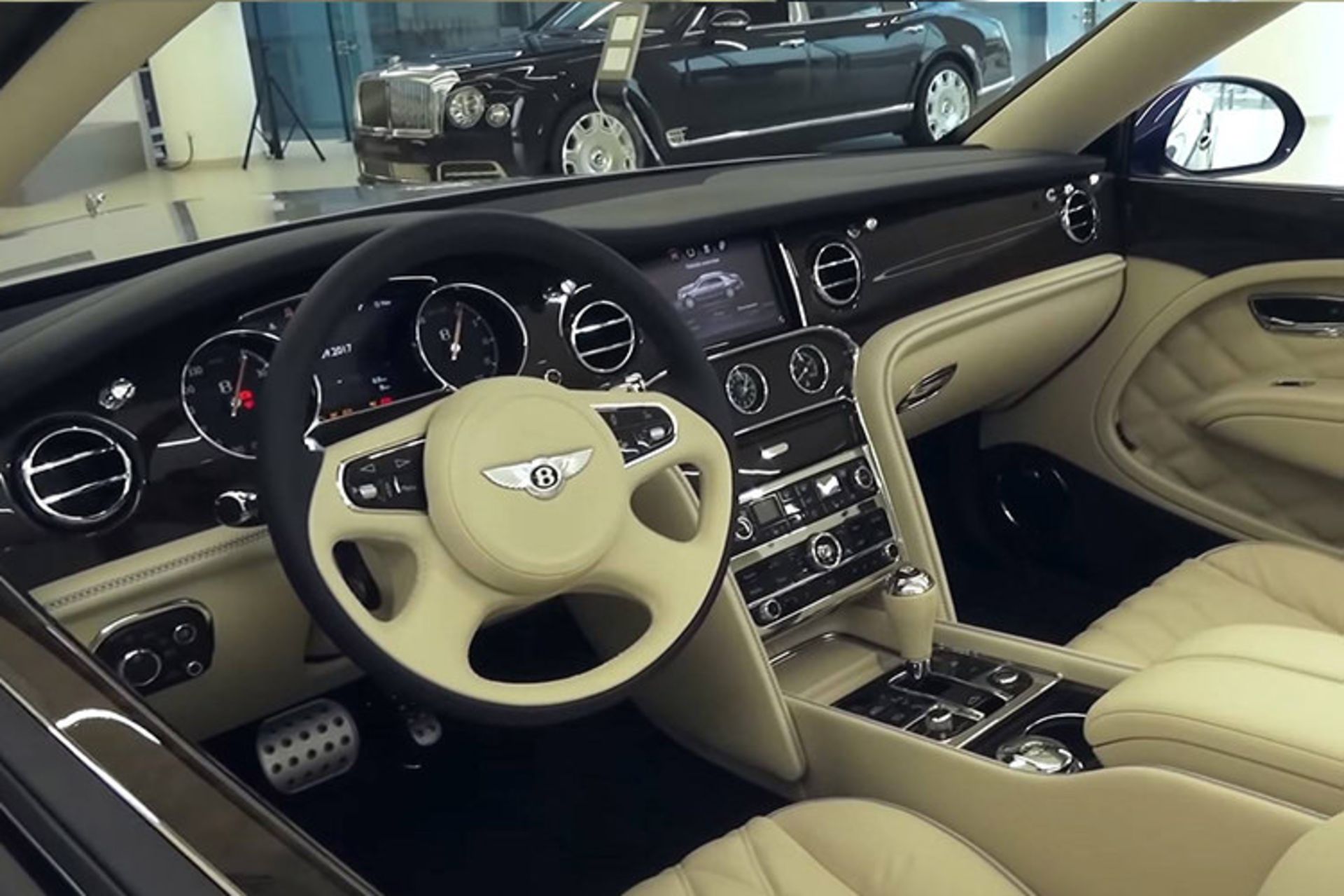 بنتلی گرند کانورتیبل / Bentley Grand Convertible