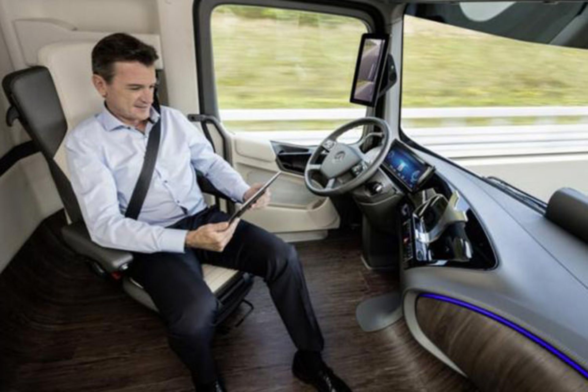 کامیون خودران