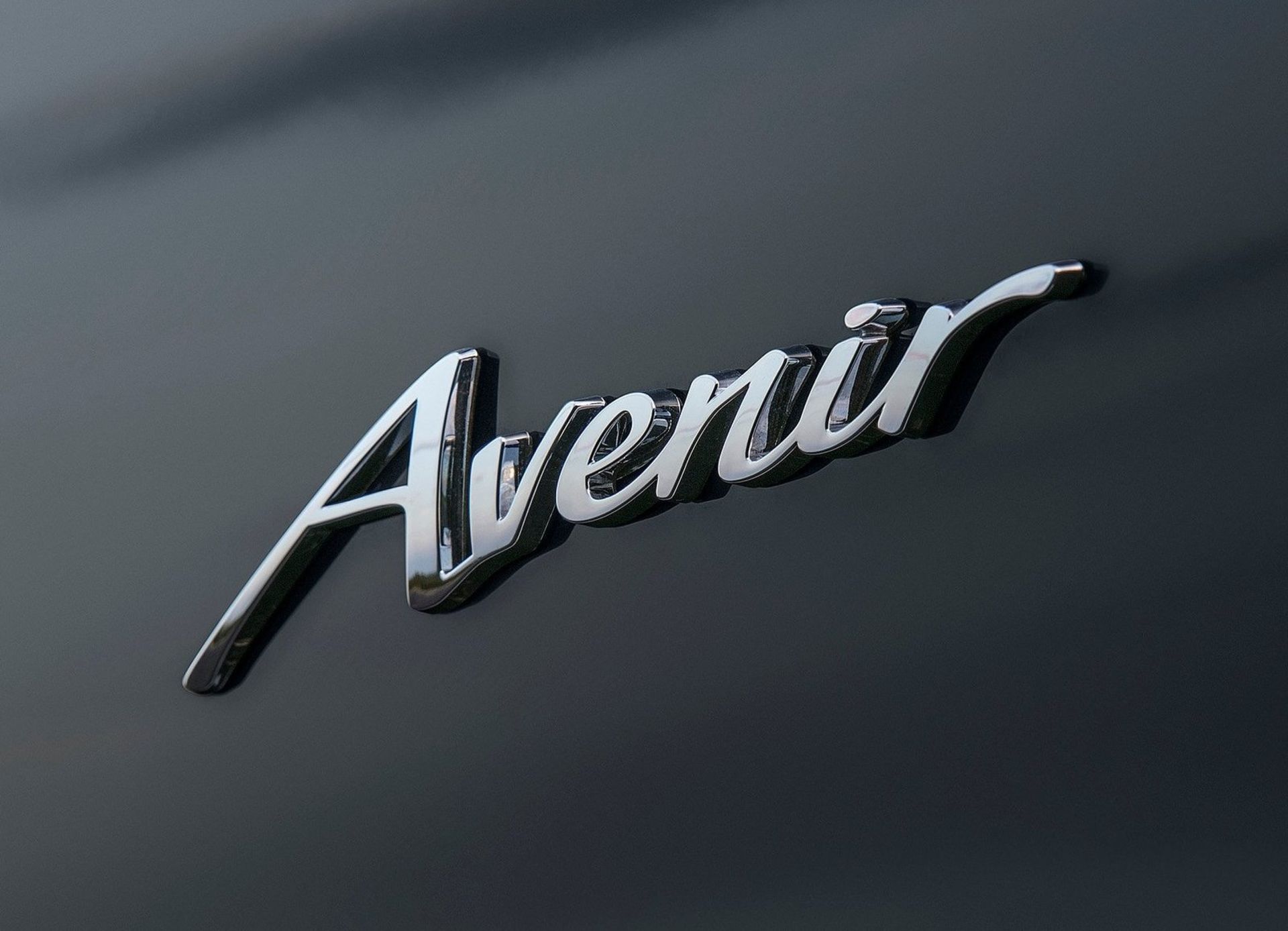 بیوک لاکراس Buick LaCrosse Avenir