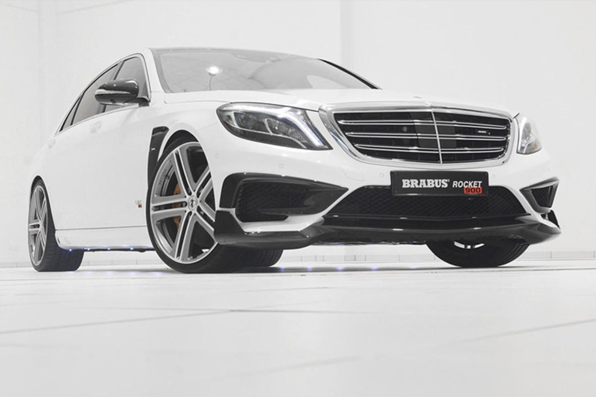 برابوس راکت 900 / Brabus Rocket