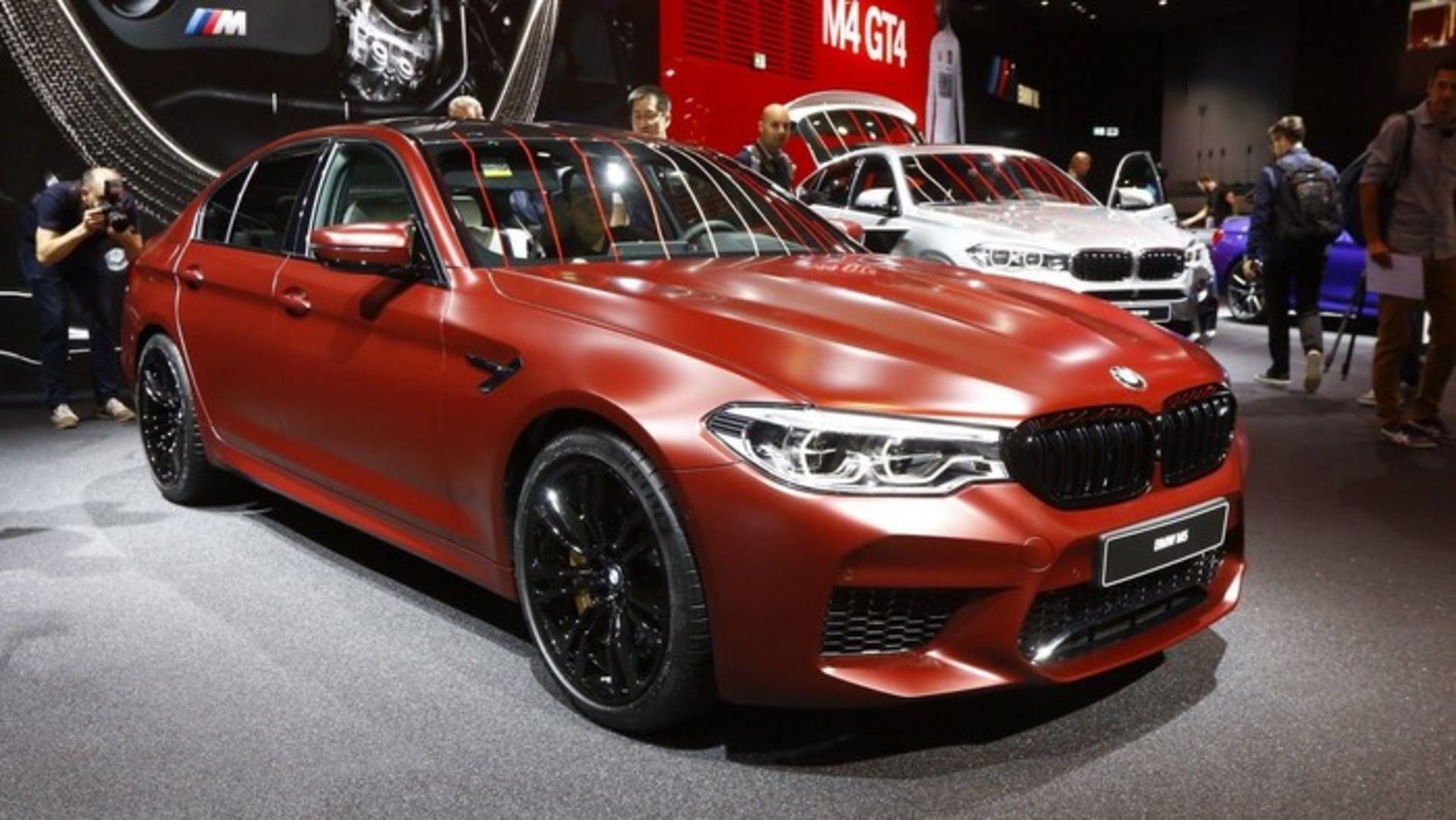 بی‌ام‌و M5