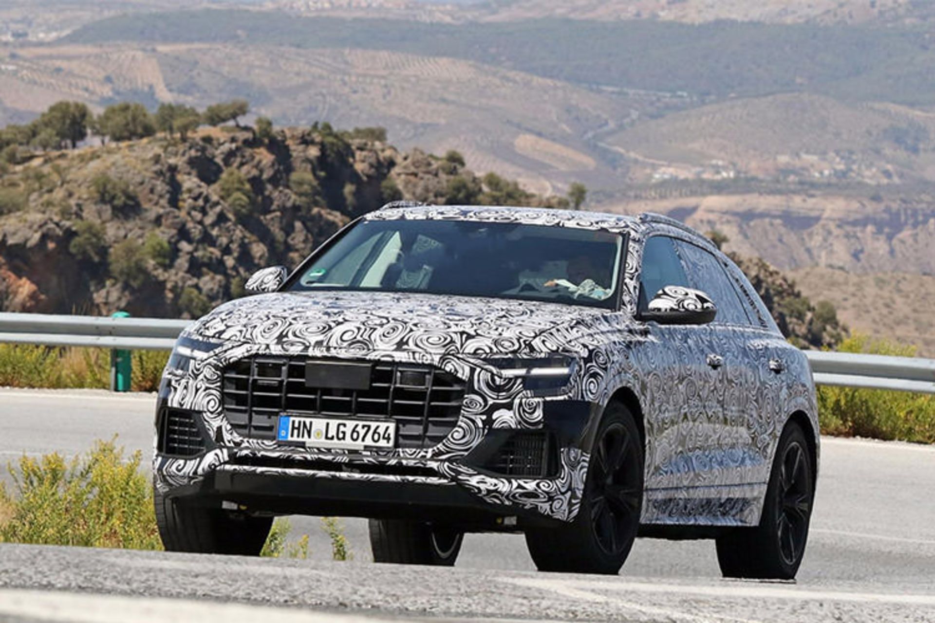 audi q8 spy