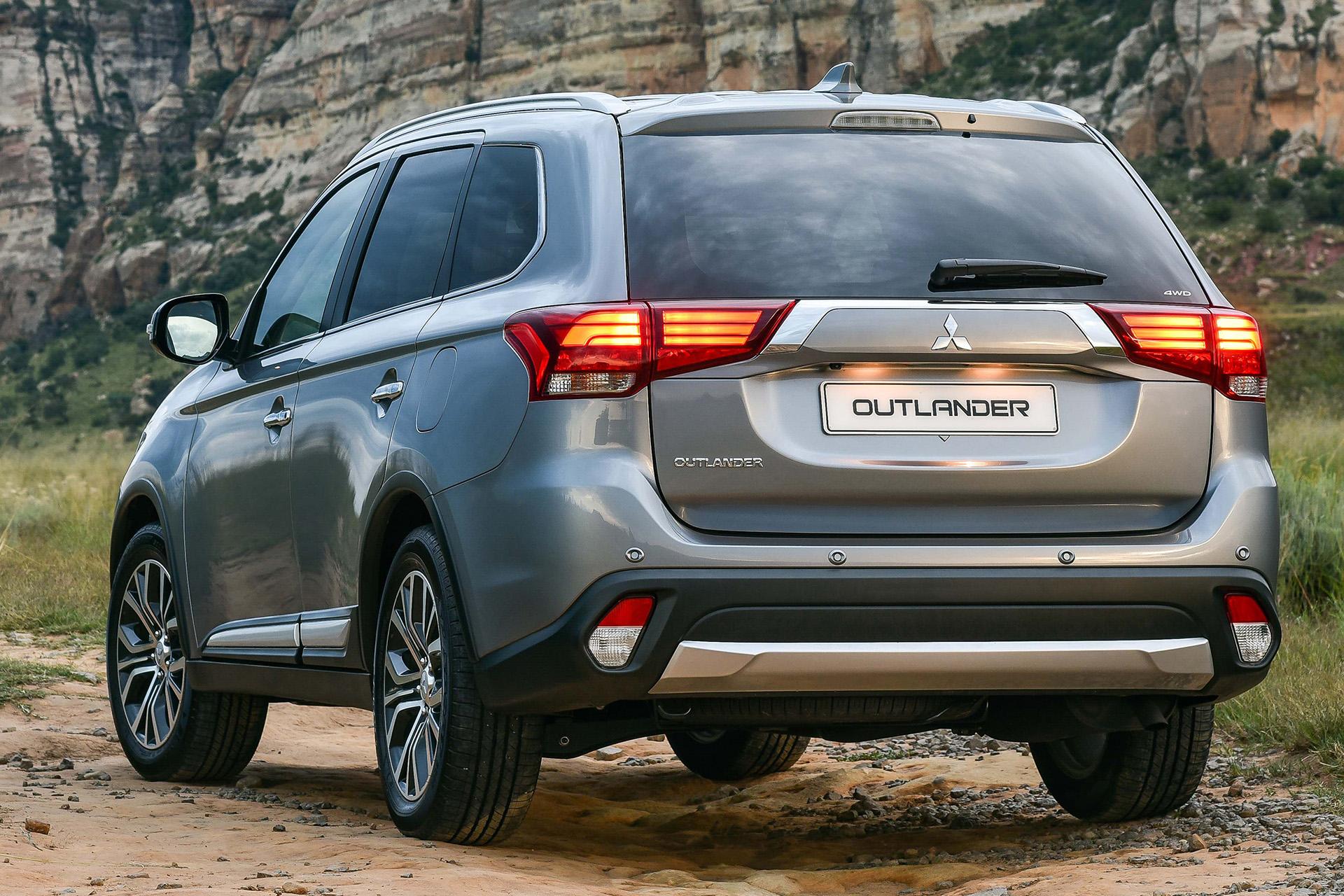 Mitsubishi Outlander 2017 / میتسوبیشی اوتلندر ۲۰۱۷