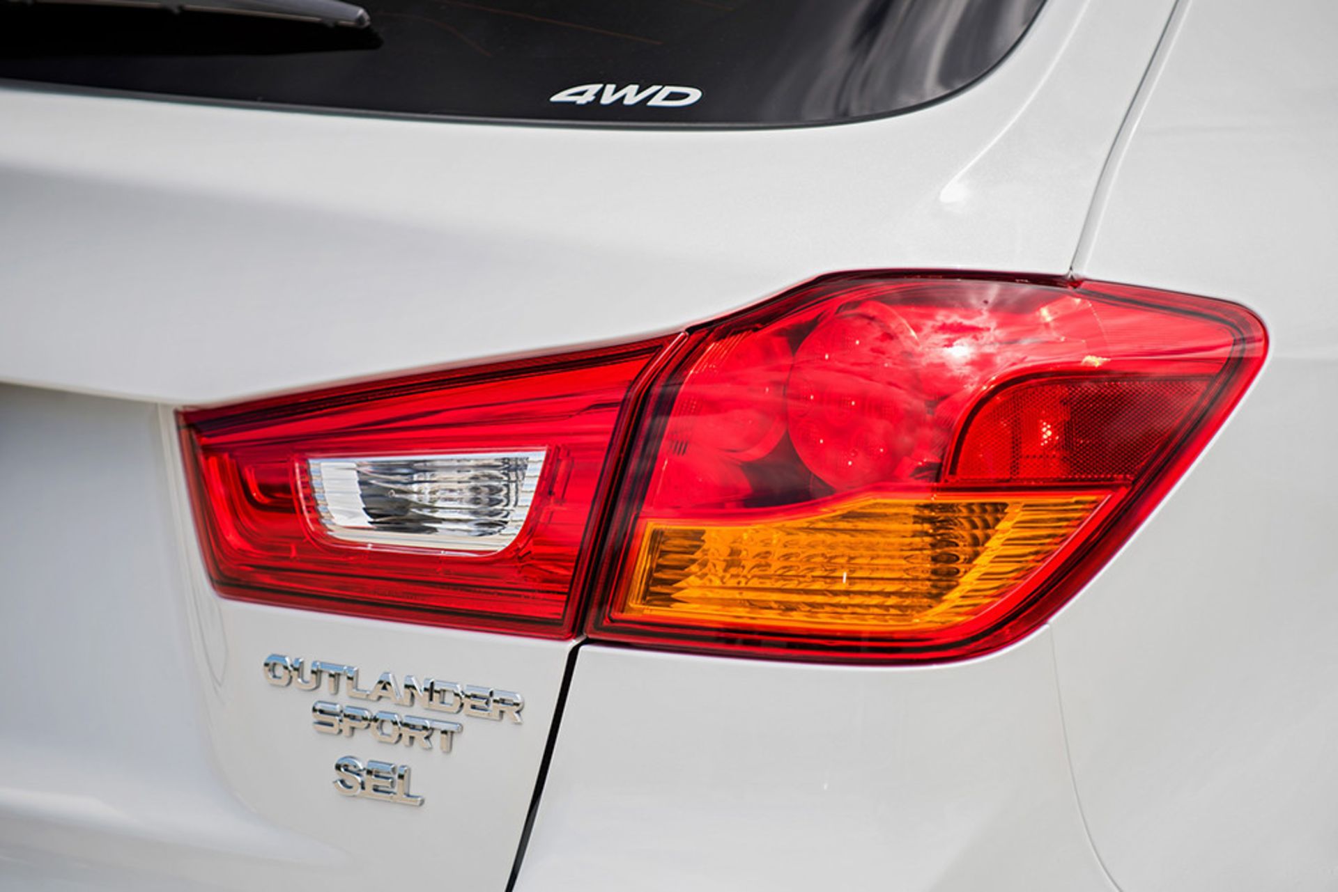 Mitsubishi ASX 2017/ میتسوبیشی ASX ۲۰۱۷