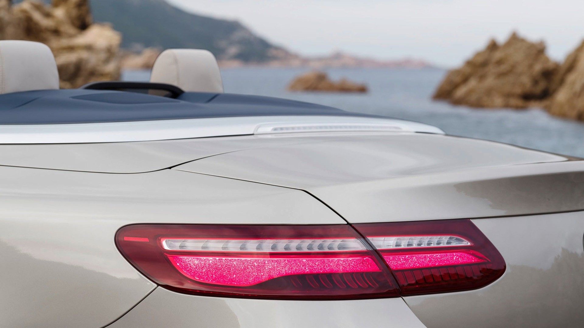 مرسدس بنز E400 کبریولت ۲۰۱۸