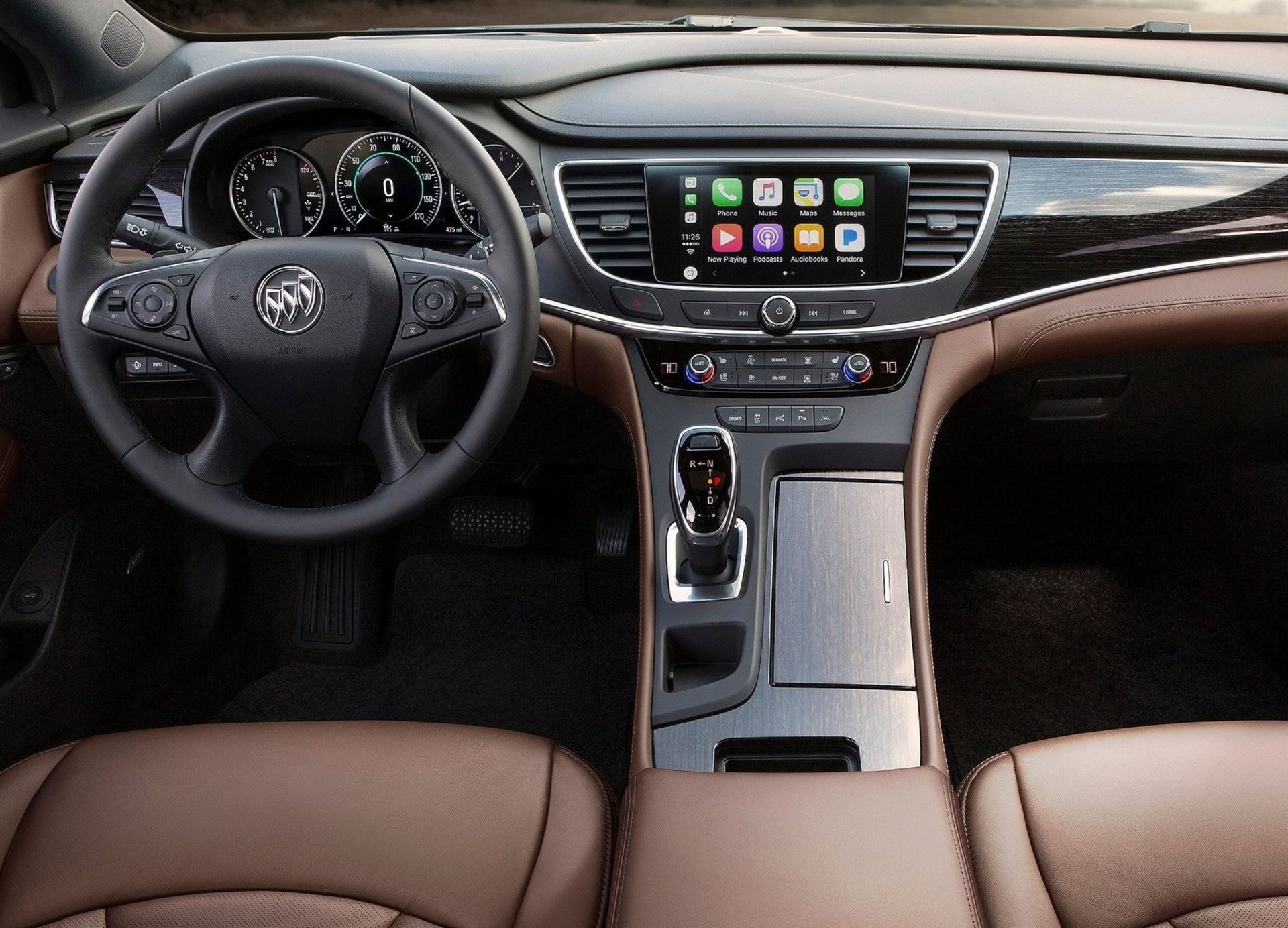 بیوک لاکراس Buick LaCrosse Avenir