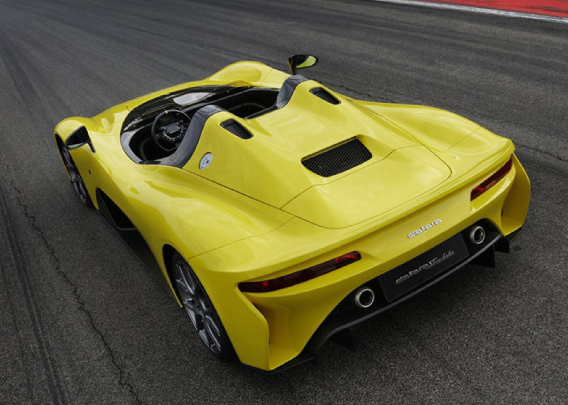 دالارا استراداله رودستر Dallara Stradale Roadster
