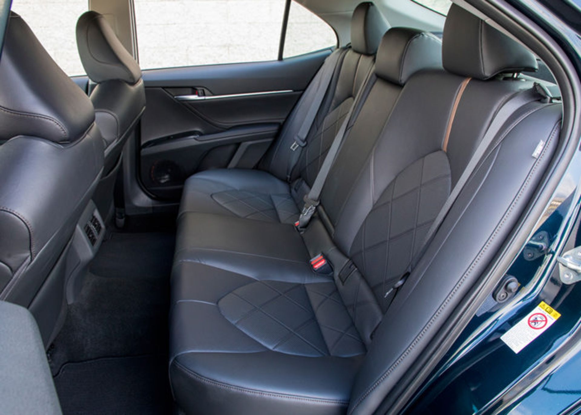 صندلی عقب تویوتا کمری ۲۰۱۸