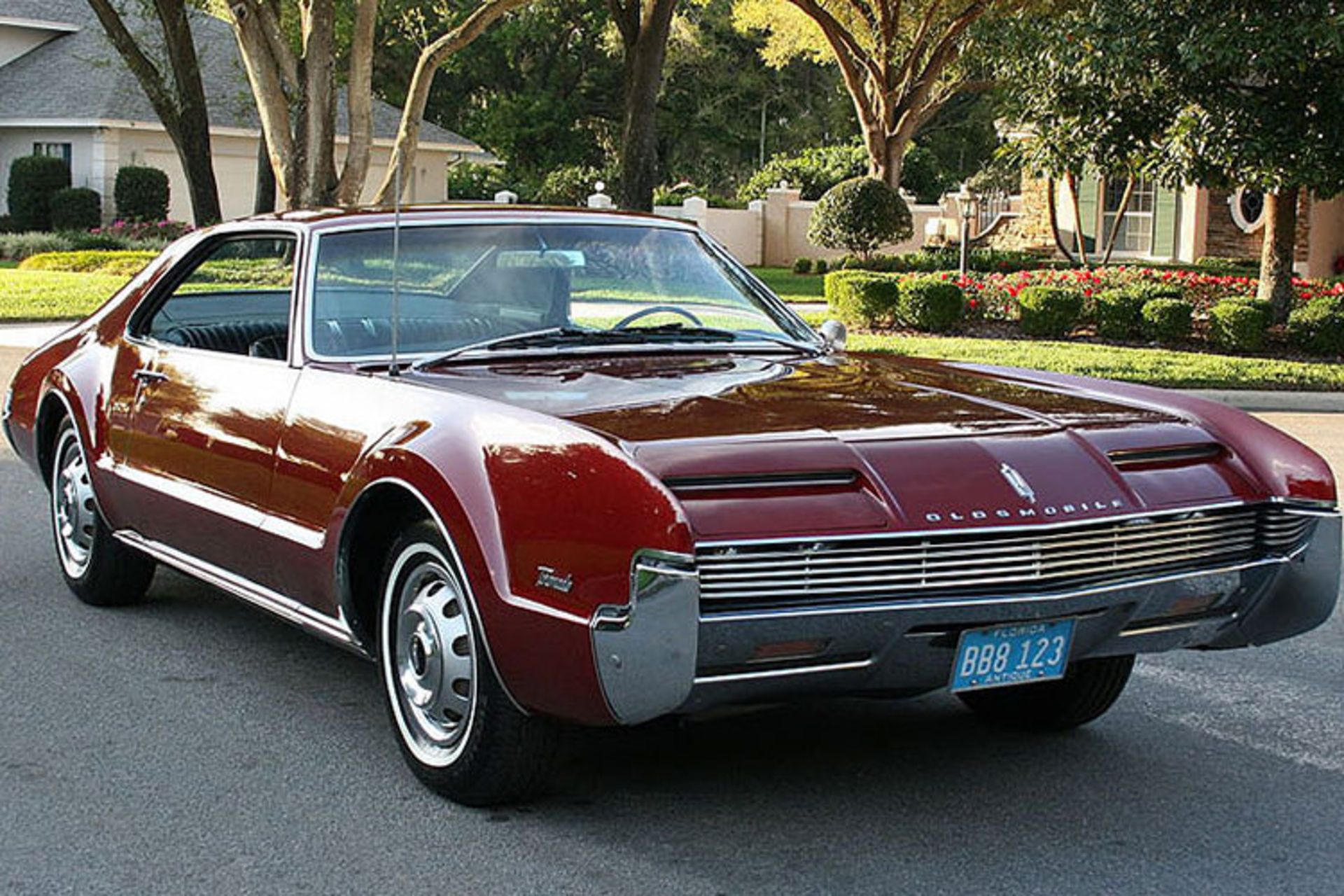 اولدزموبیل تورنادو / Oldsmobile Toronado