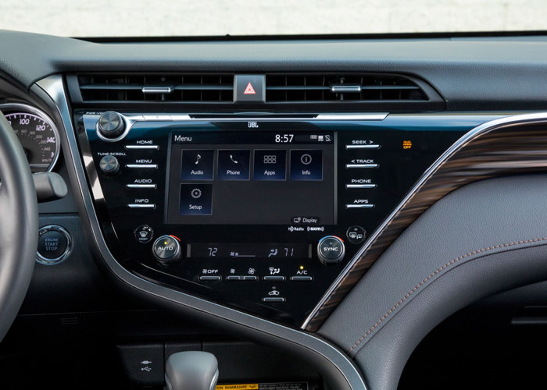 نمایشگر تویوتا کمری ۲۰۱۸