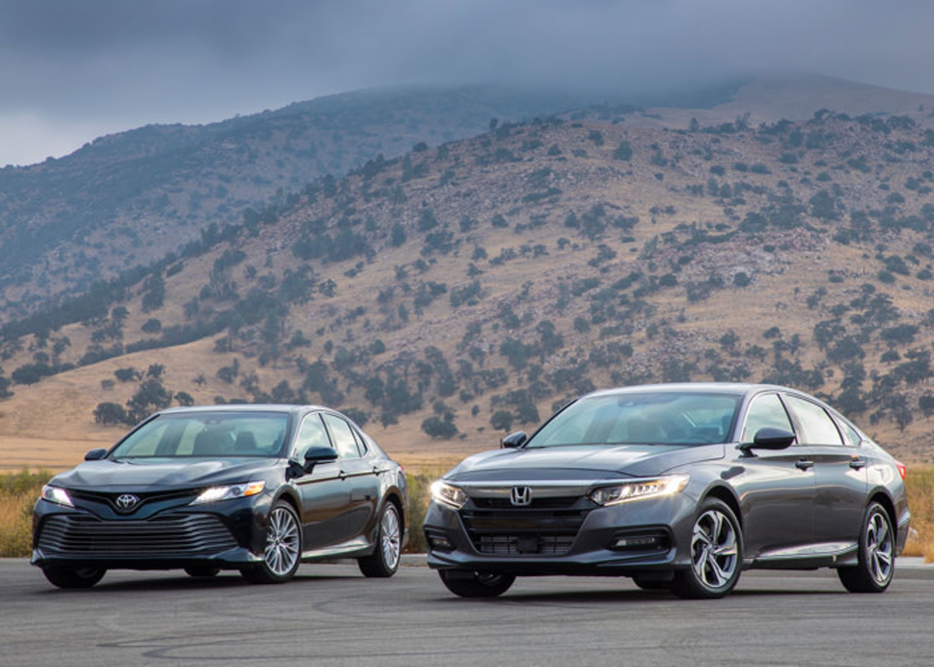 هوندا آکورد ۲۰۱۸ و تویوتا کمری ۲۰۱۸
