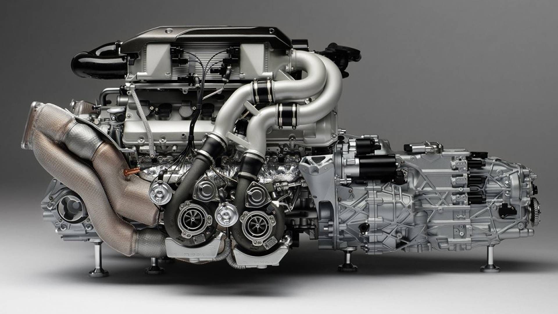 Bugatti Chiron Engine