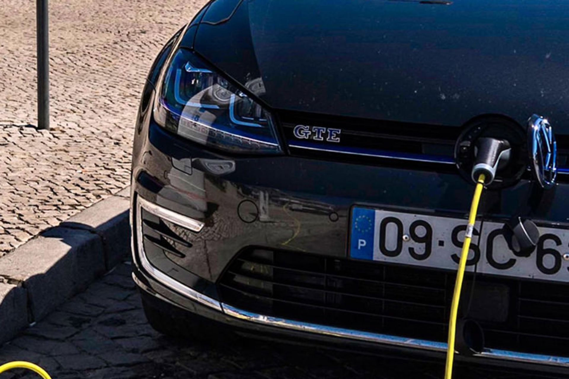 مرجع متخصصين ايران جايگاه شارژ خودروي برقي