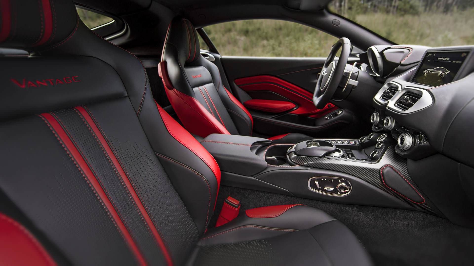 استون کارتین ونتیج 2018 / Aston Martin Vantage