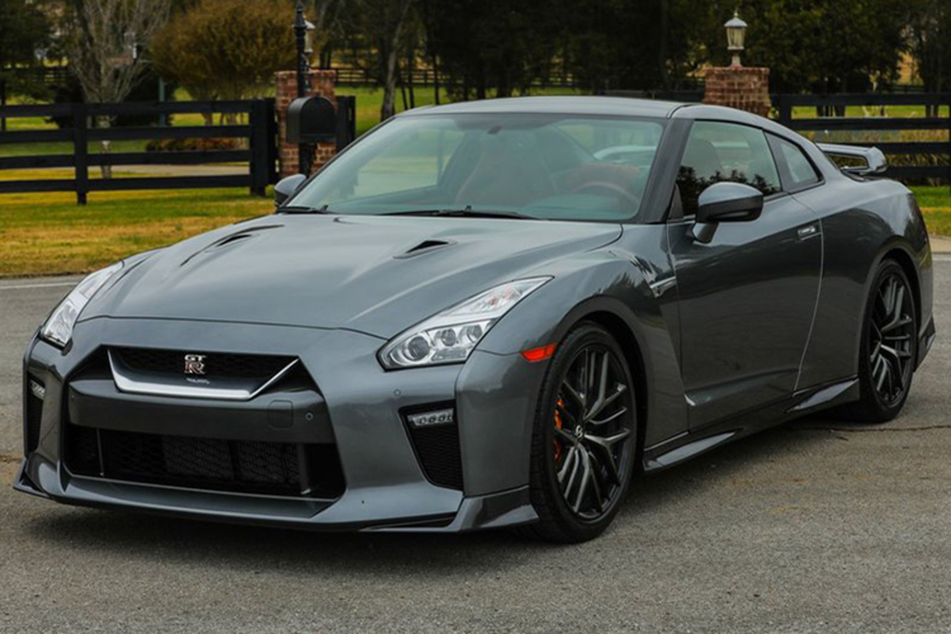 Nissan GT-R  US