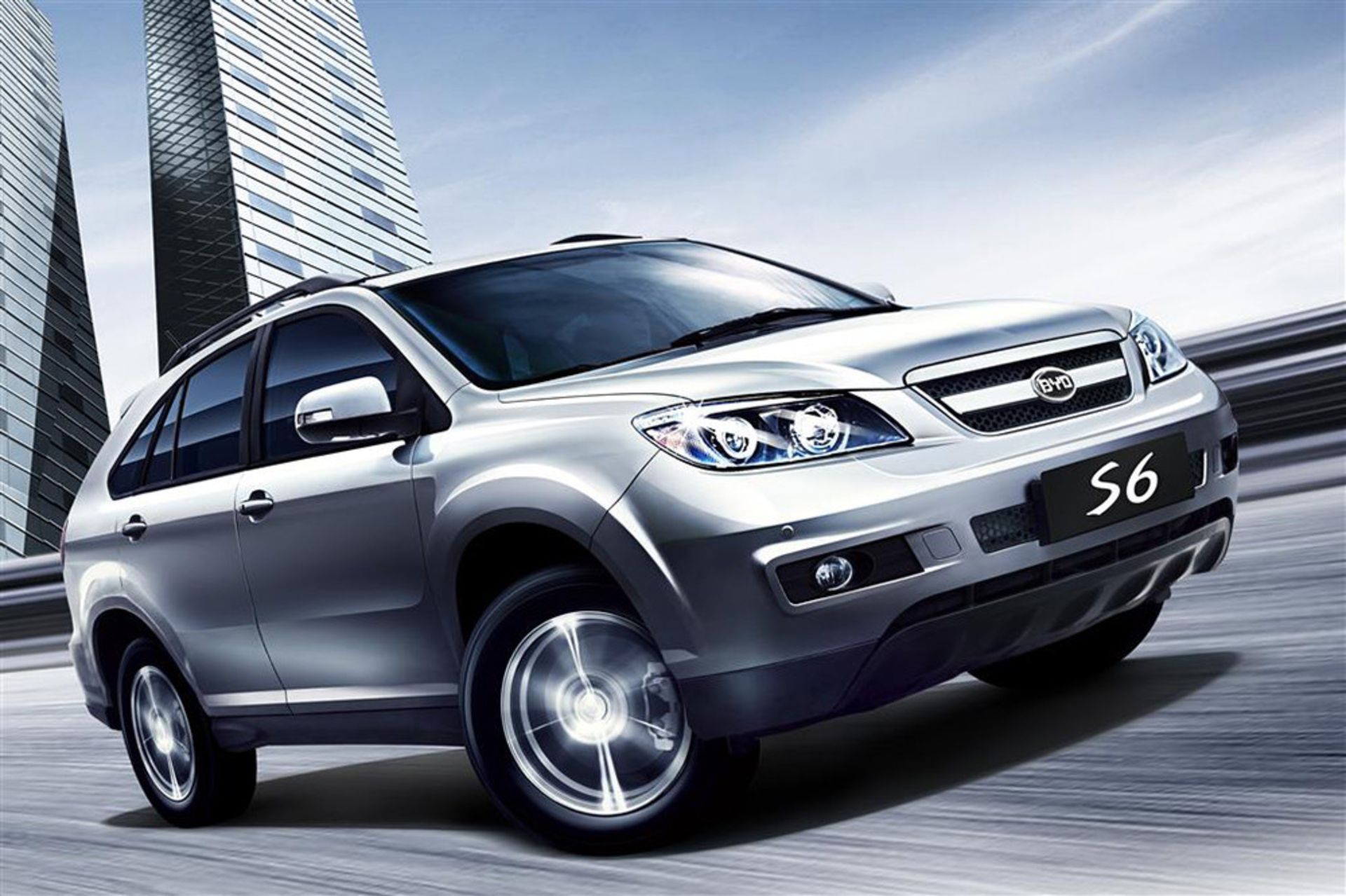 BYD S6 / بی وای دی اس۶