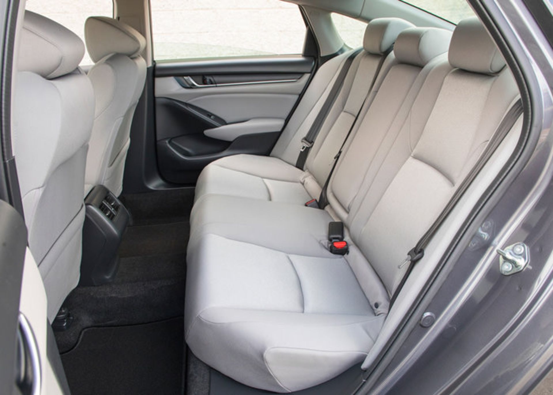 صندلی عقب هوندا آکورد ۲۰۱۸