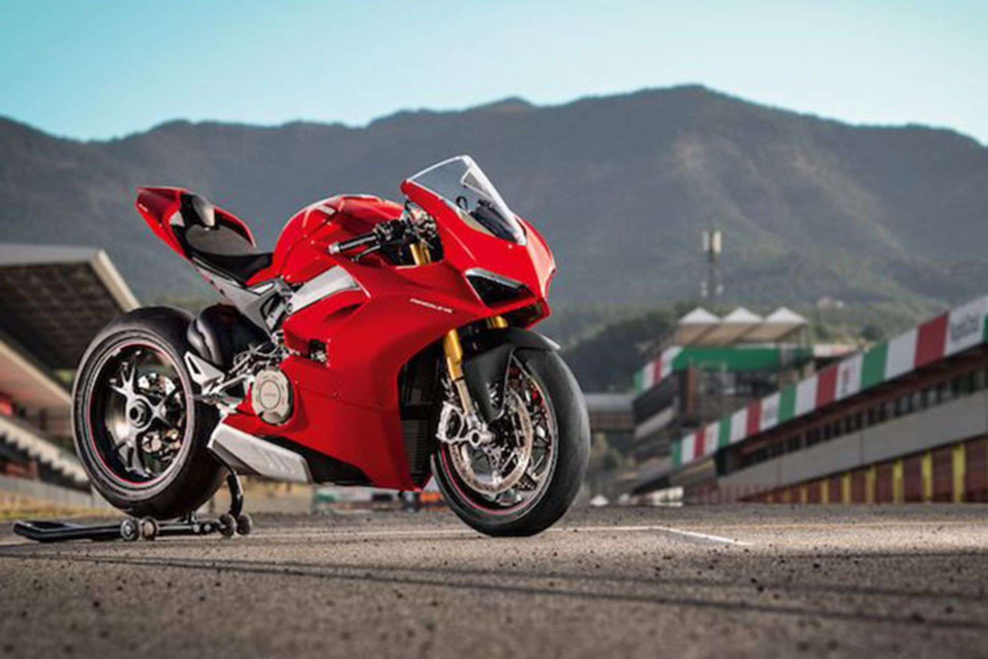 دوکاتی پانیگاله / Ducati Panigale V4
