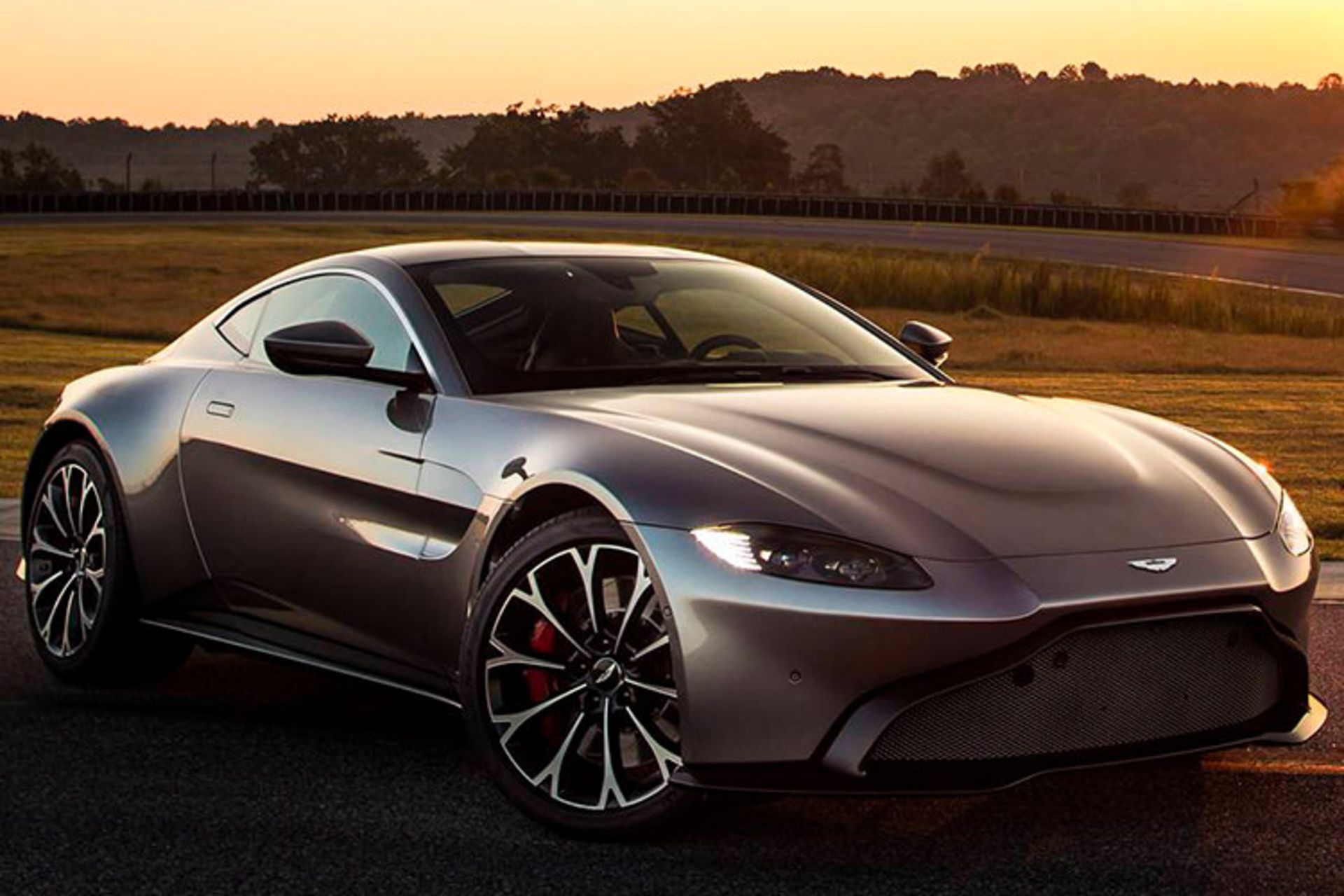 استون کارتین ونتیج 2018 / Aston Martin Vantage