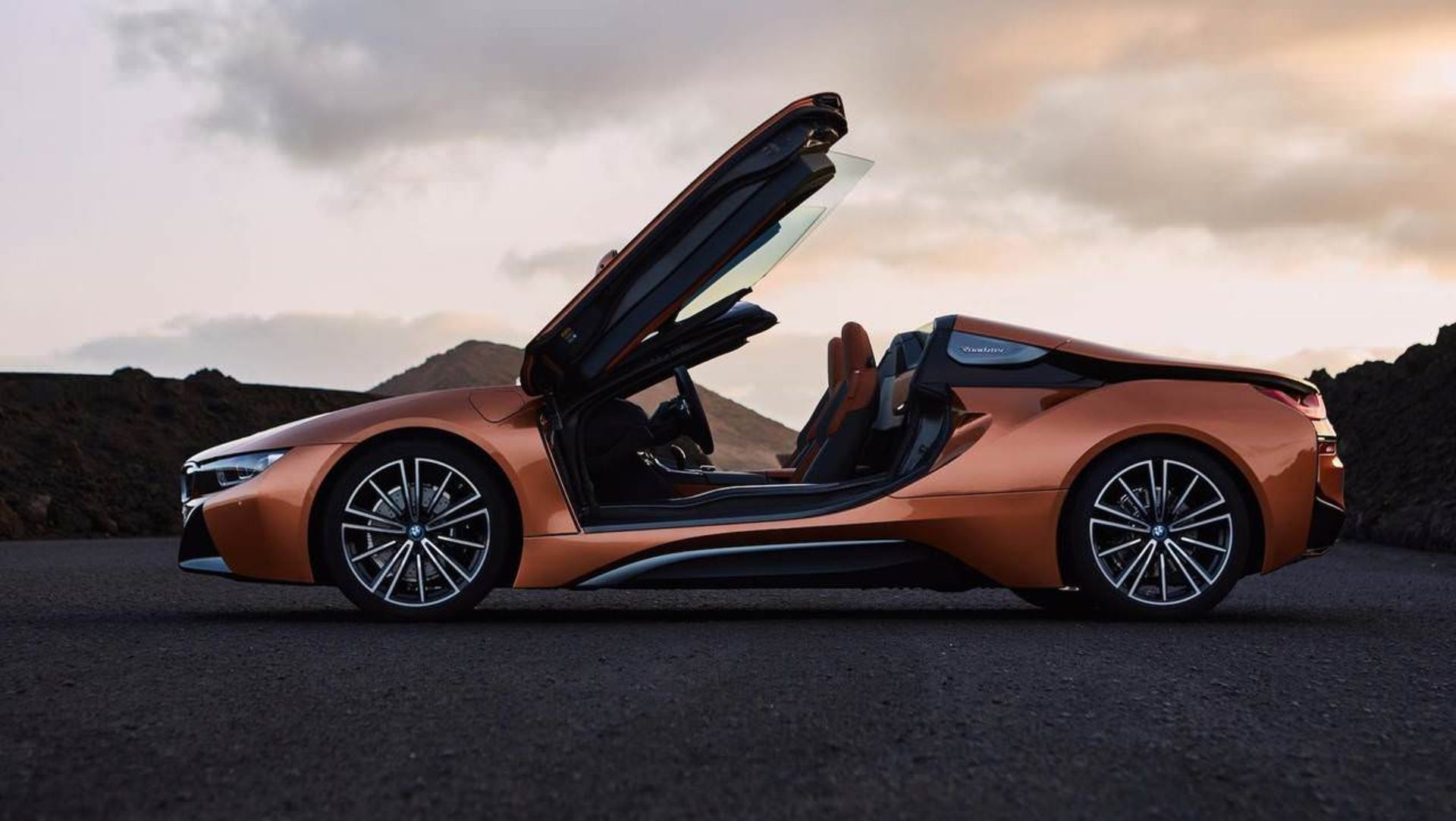 بی ام و رودستر /  bmw i8 roadster