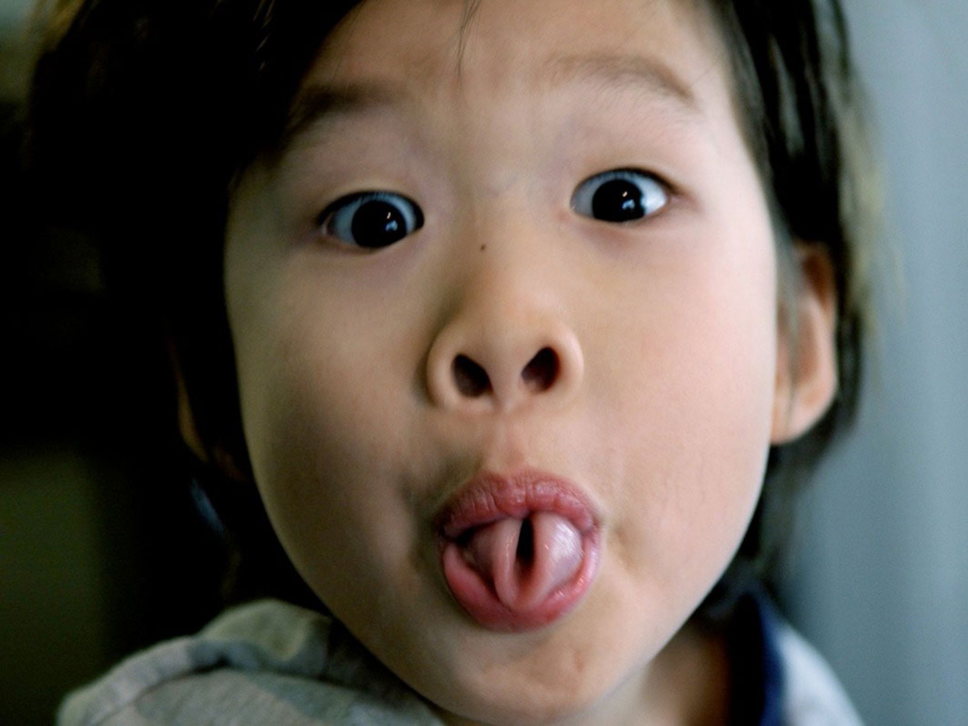 لوله کردن زبان / Rolling tongue