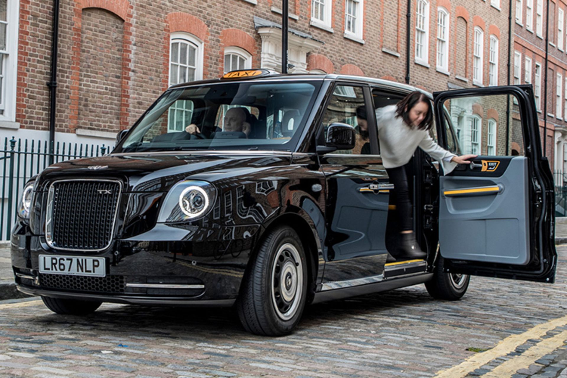 London Taxi E city TX5