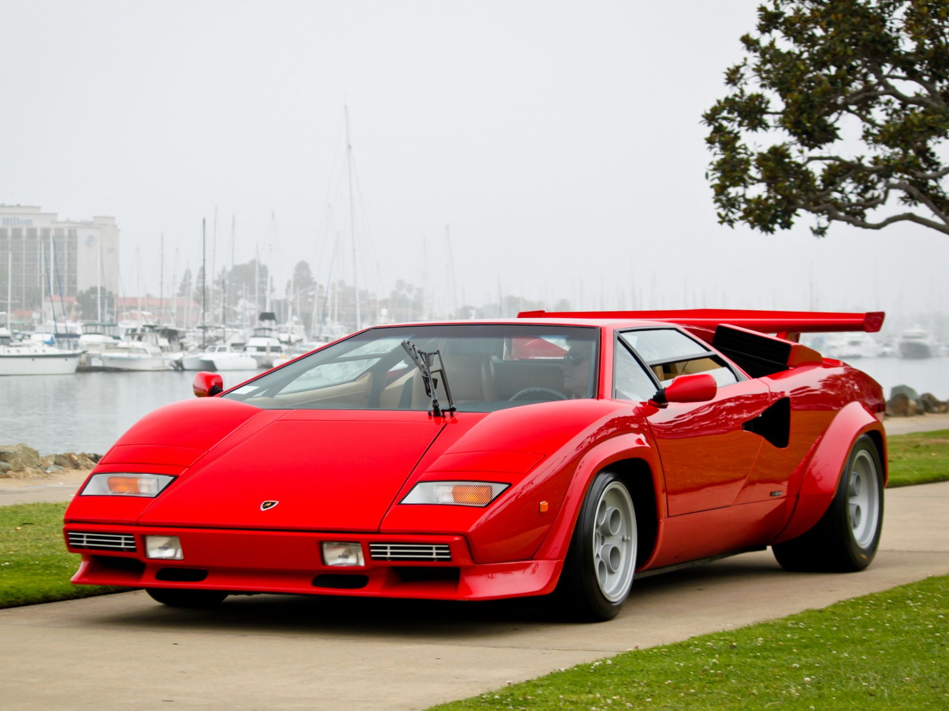 Lamborghini Countach / لامبورگینی کونتاش