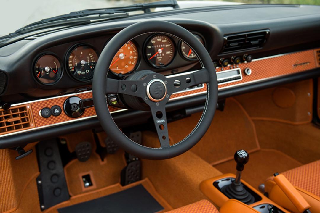 911 singer