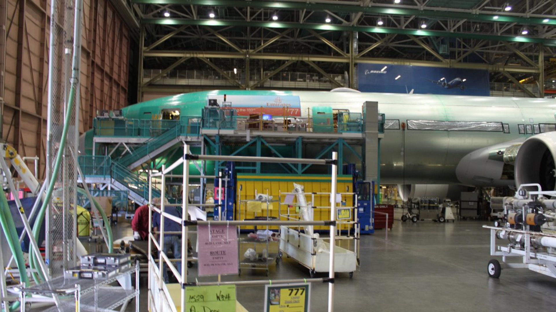 بوئینگ ۷۷۷ هواپیمایی امارات در حال تکمیل