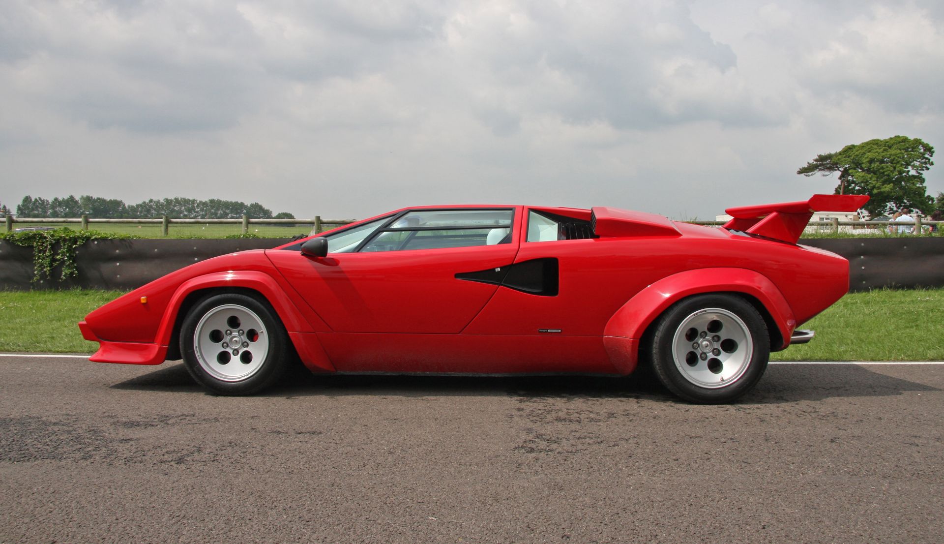 Lamborghini Countach / لامبورگینی کونتاش