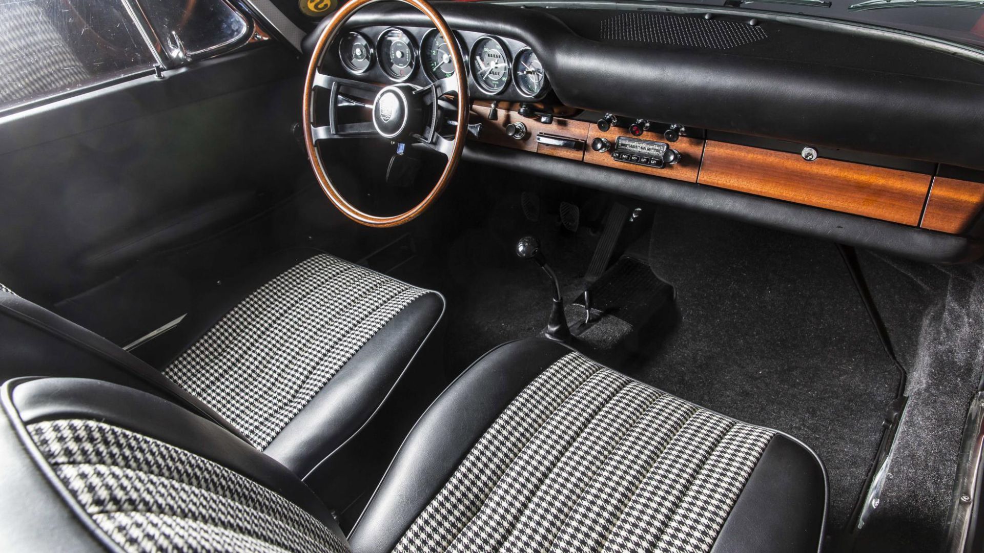 پورشه 911 مدل ۱۹۶۴
