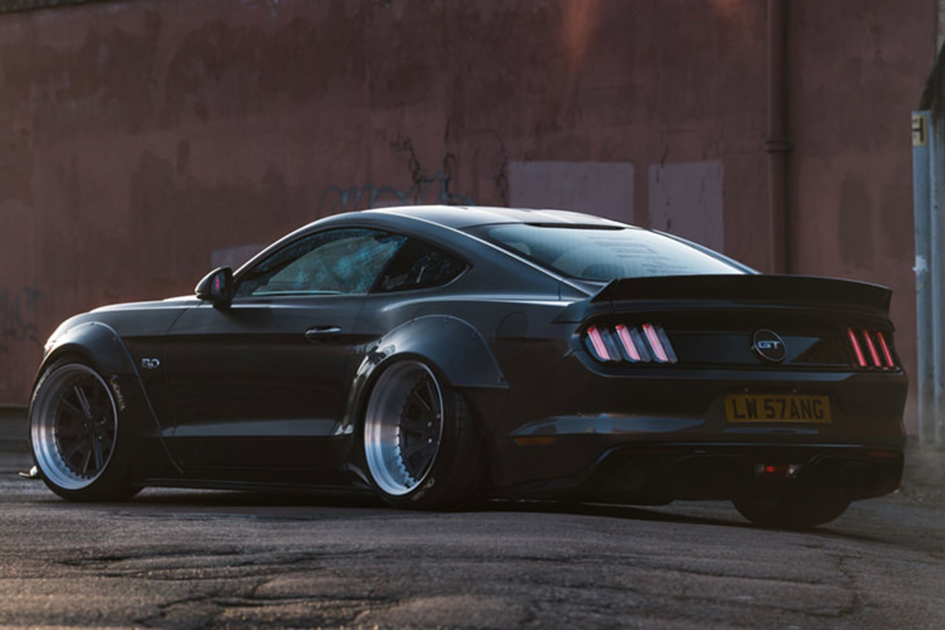 Ford Mustang Liberty Walk / فورد موستانگ لیبرتی واک