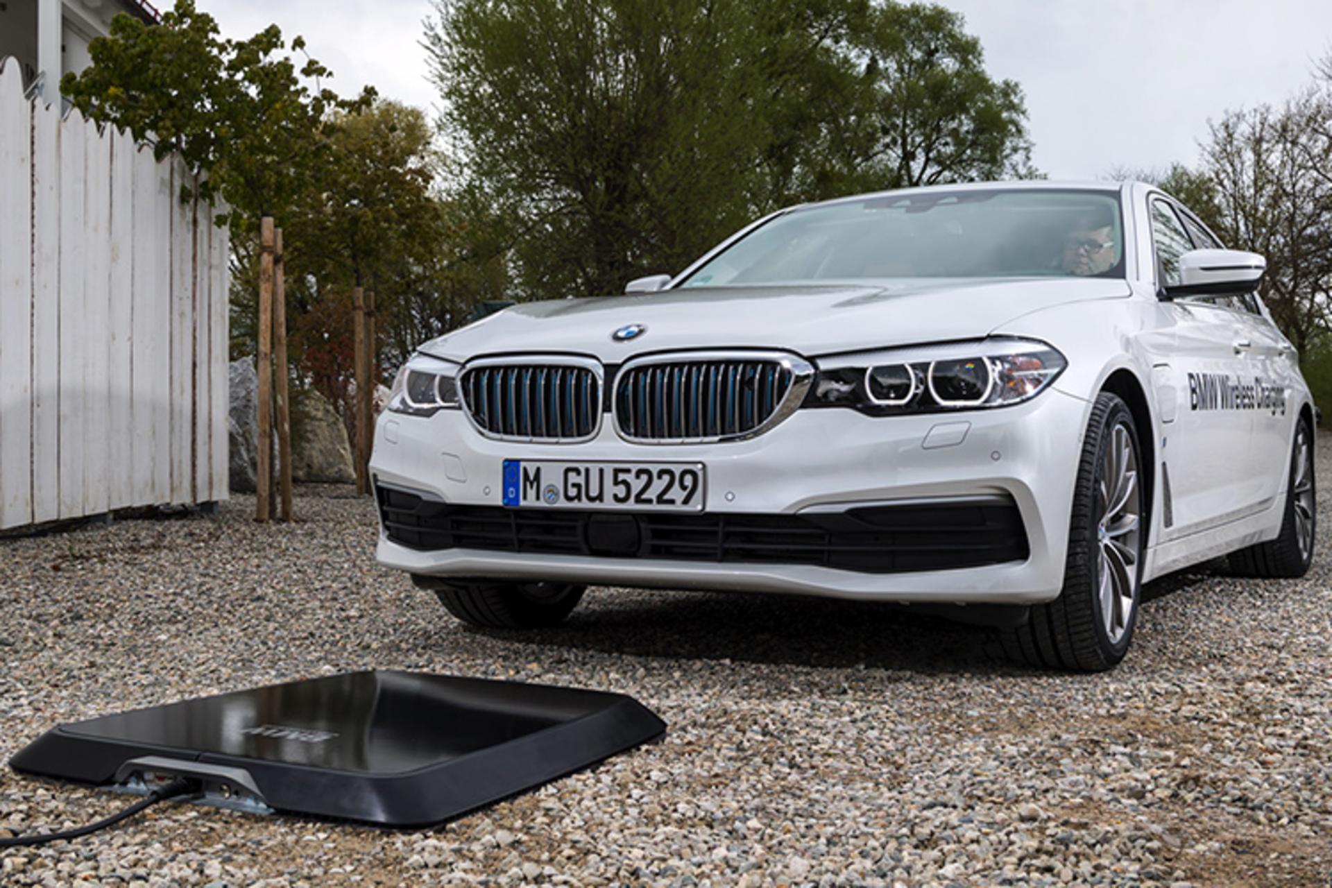 BMW Wireless Charging: 530e