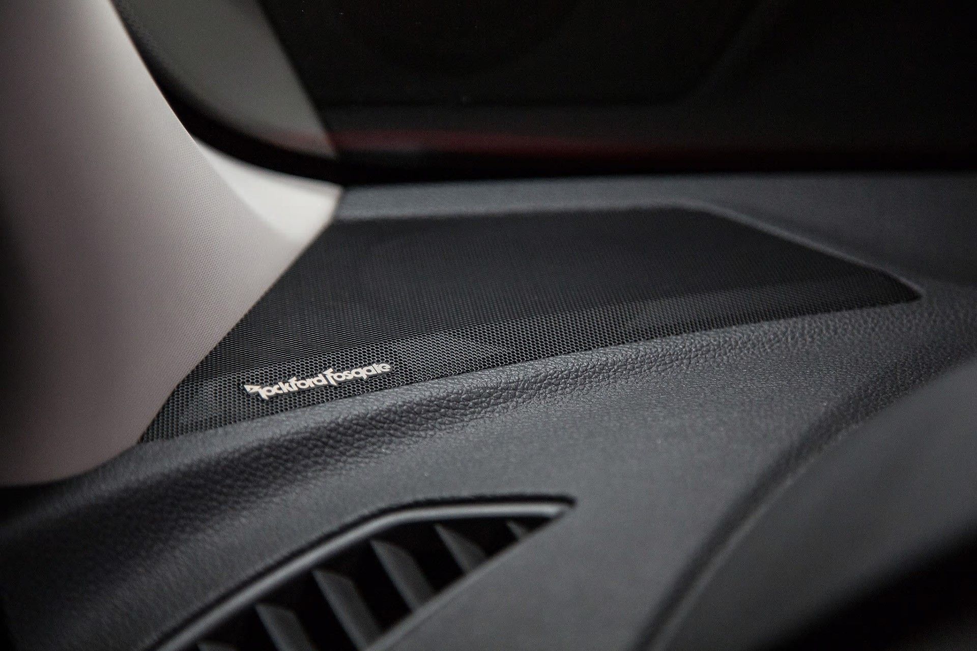 میتسوبیشی اکلیپس کراس 2018