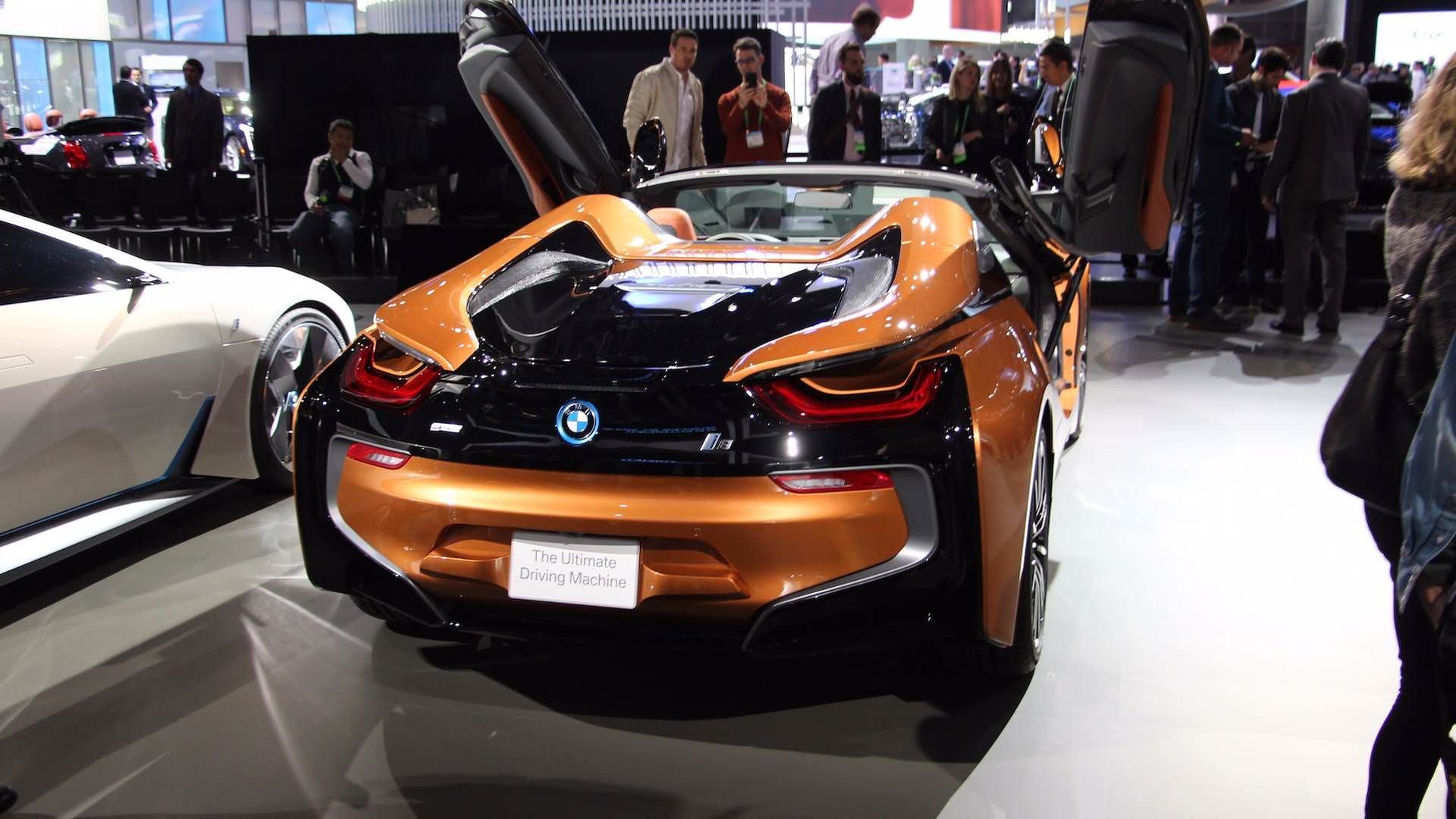 بی ام و رودستر /  bmw i8 roadster