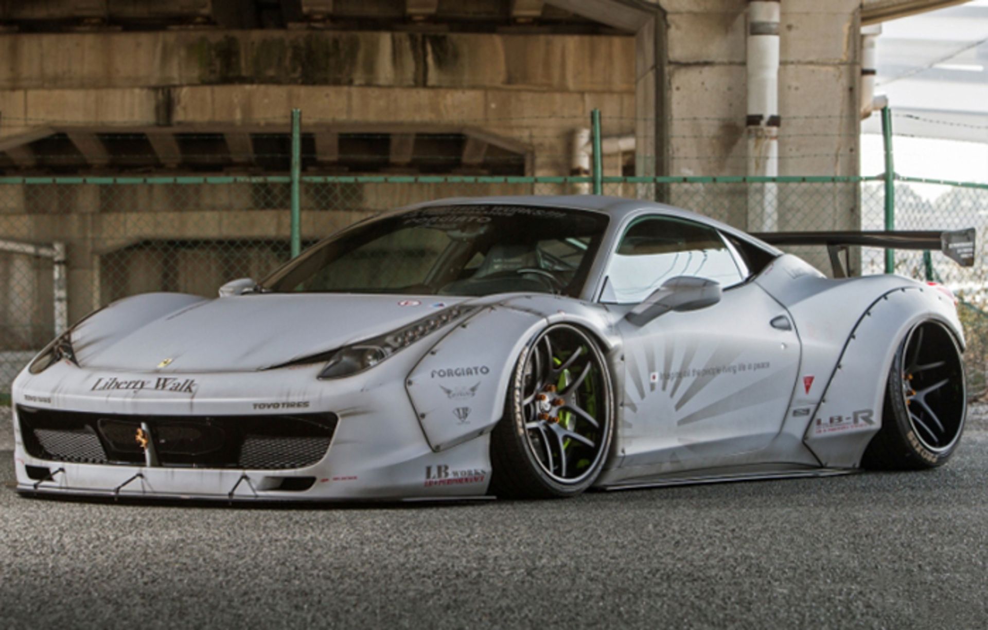 ferrari   liberty walk