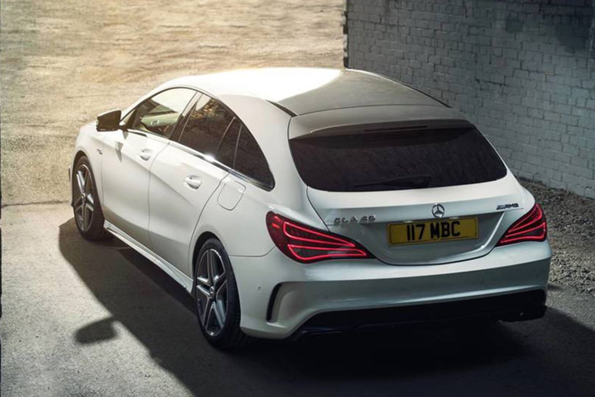 مرسدس بنز / Mercedes-AMG CLA45