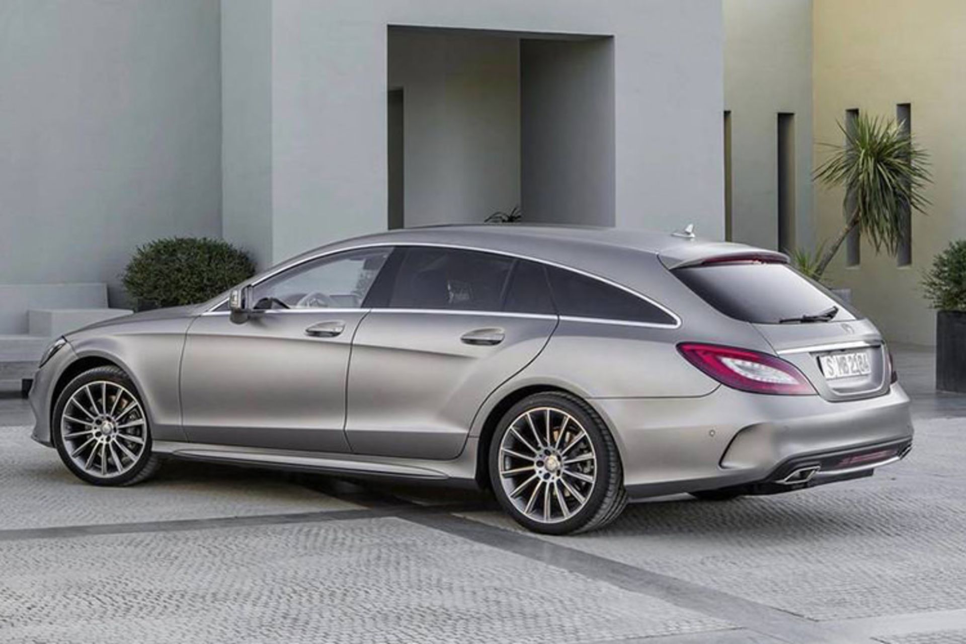مرسدس بنز / Mercedes-AMG CLS63 S