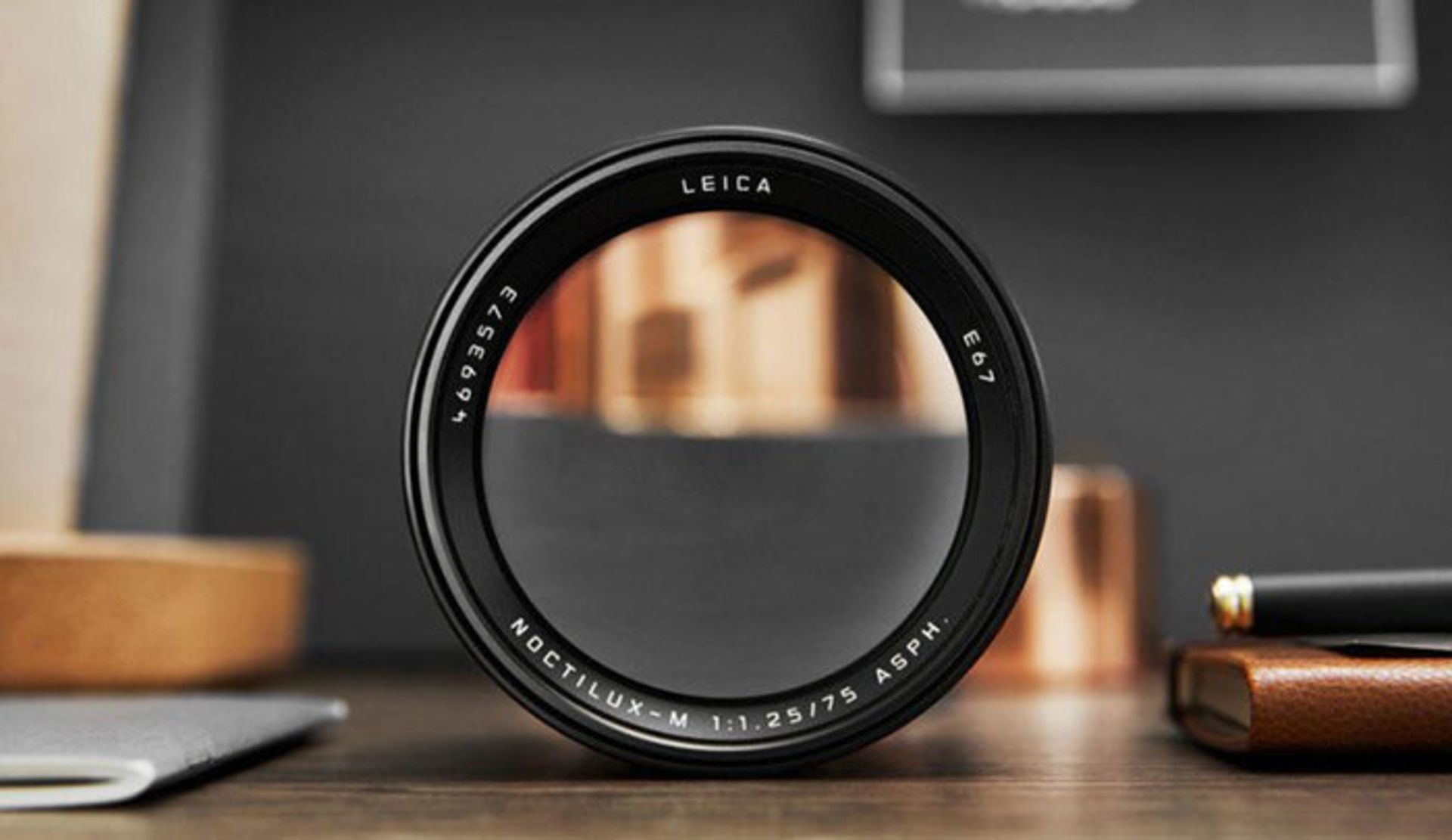 لنز لایکا نوکتیلوکس ۷۵ میلی‌متری / leica noctilux m 75mm